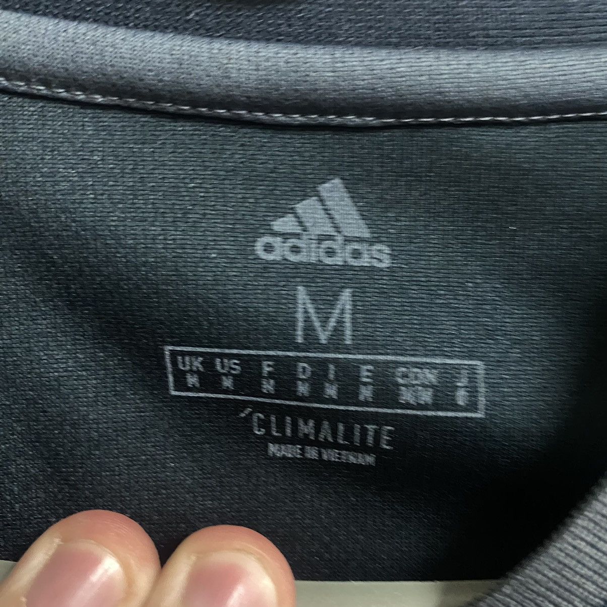 Adidas Vintage Adidas Real Madrid jersey Size US M / EU 48-50 / 2 - 6 Thumbnail