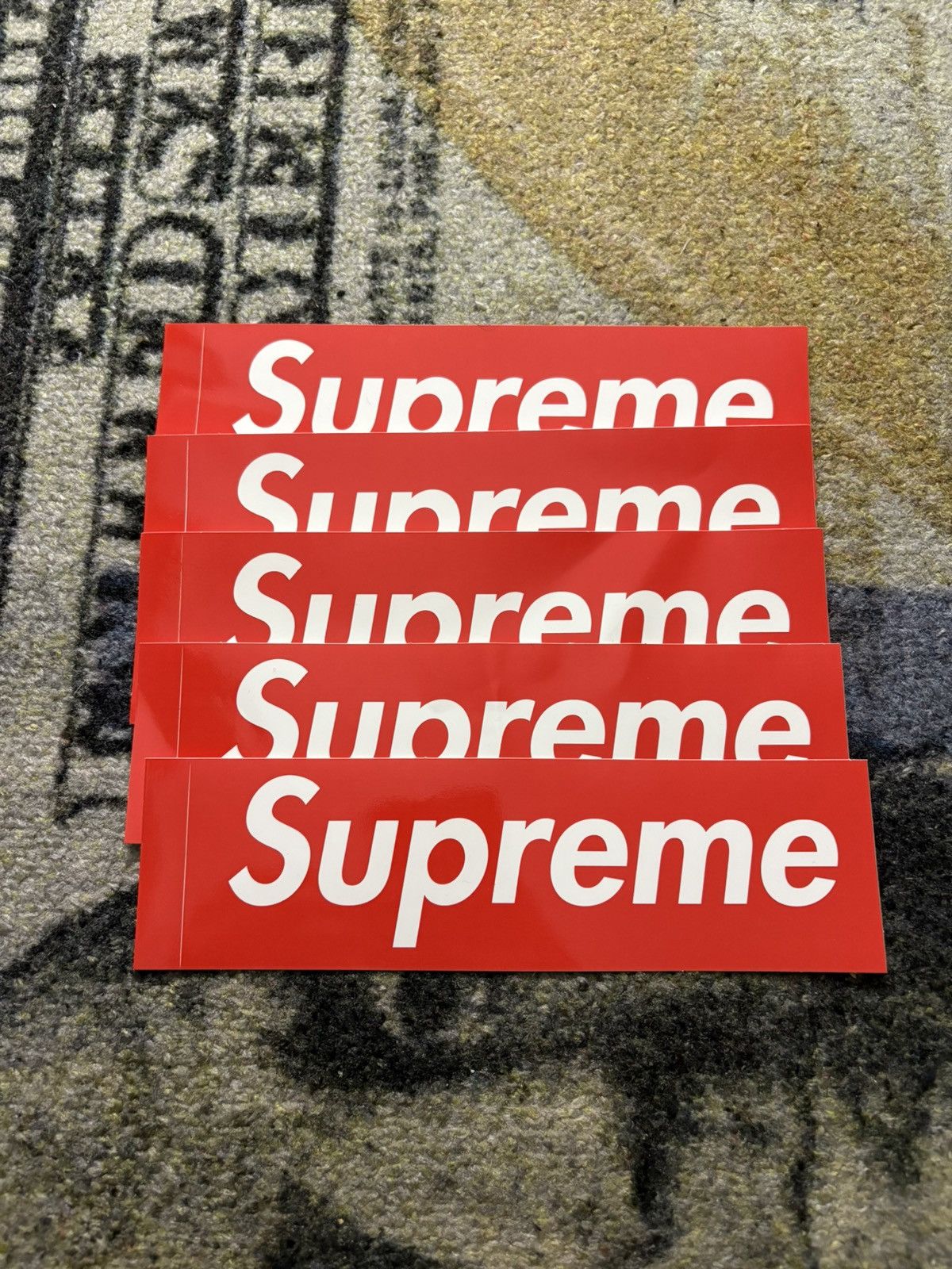 Supreme Supreme Box Logo Sticker (pack of 5) Size ONE SIZE - 1 Preview