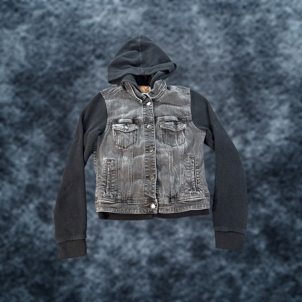 American Eagle Outfitters VINTAGE American Eagle Denim Jacket Womens S Black Hooded Button Streetwear Y2K Womens Jacket Smoke? Size S / US 4 / IT 40 - 1 Thumbnail