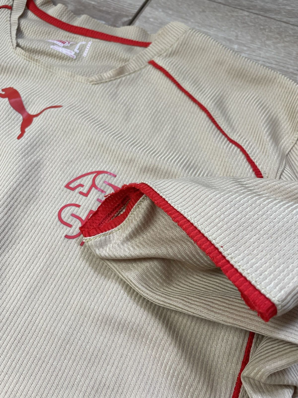 Puma Switzerland Third football shirt 2006 - 2008 Puma jersey Size US M / EU 48-50 / 2 - 6 Thumbnail