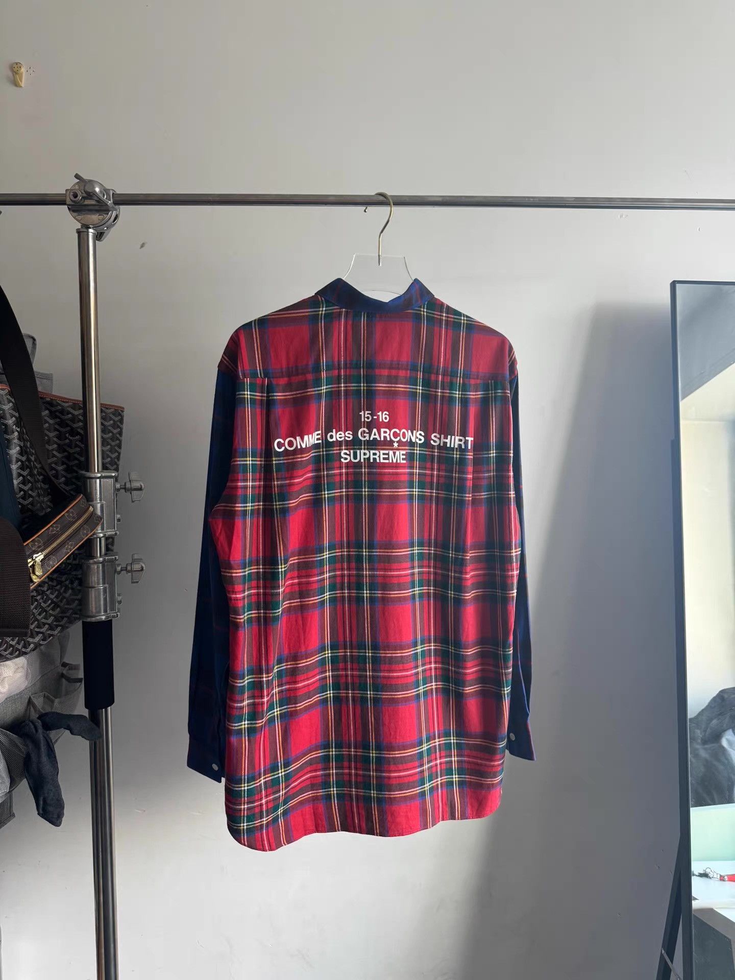 Supreme Supreme x CDG Comme des Garçons Shirt patchwork shirt Q17 Size US M / EU 48-50 / 2 - 2 Thumbnail
