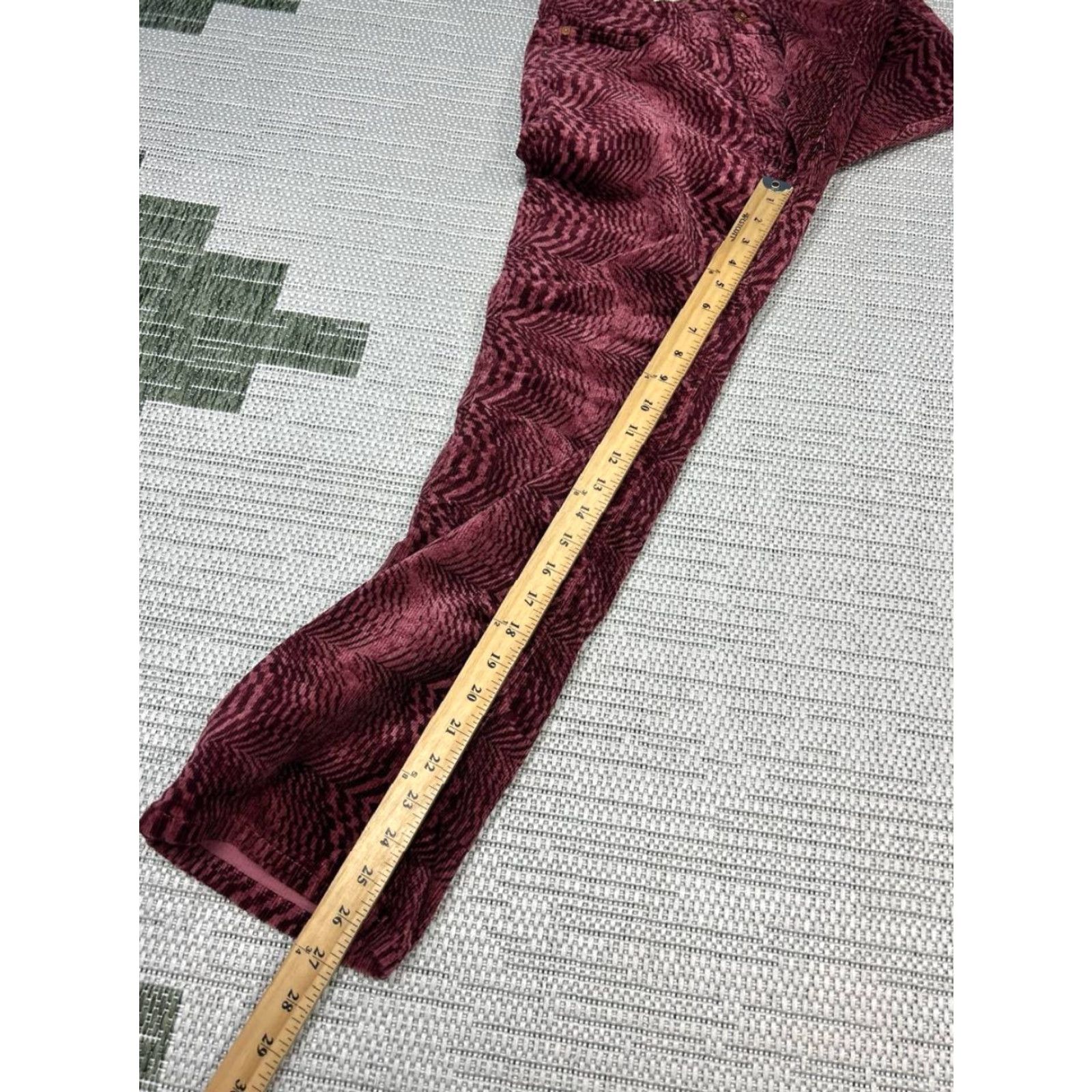 Anthropologie Anthropologie Pants Womens 27 Yaya Mid Rise Crop Flare Burgundy Red Corduroy Size 27" / US 4 / IT 40 - 3 Thumbnail