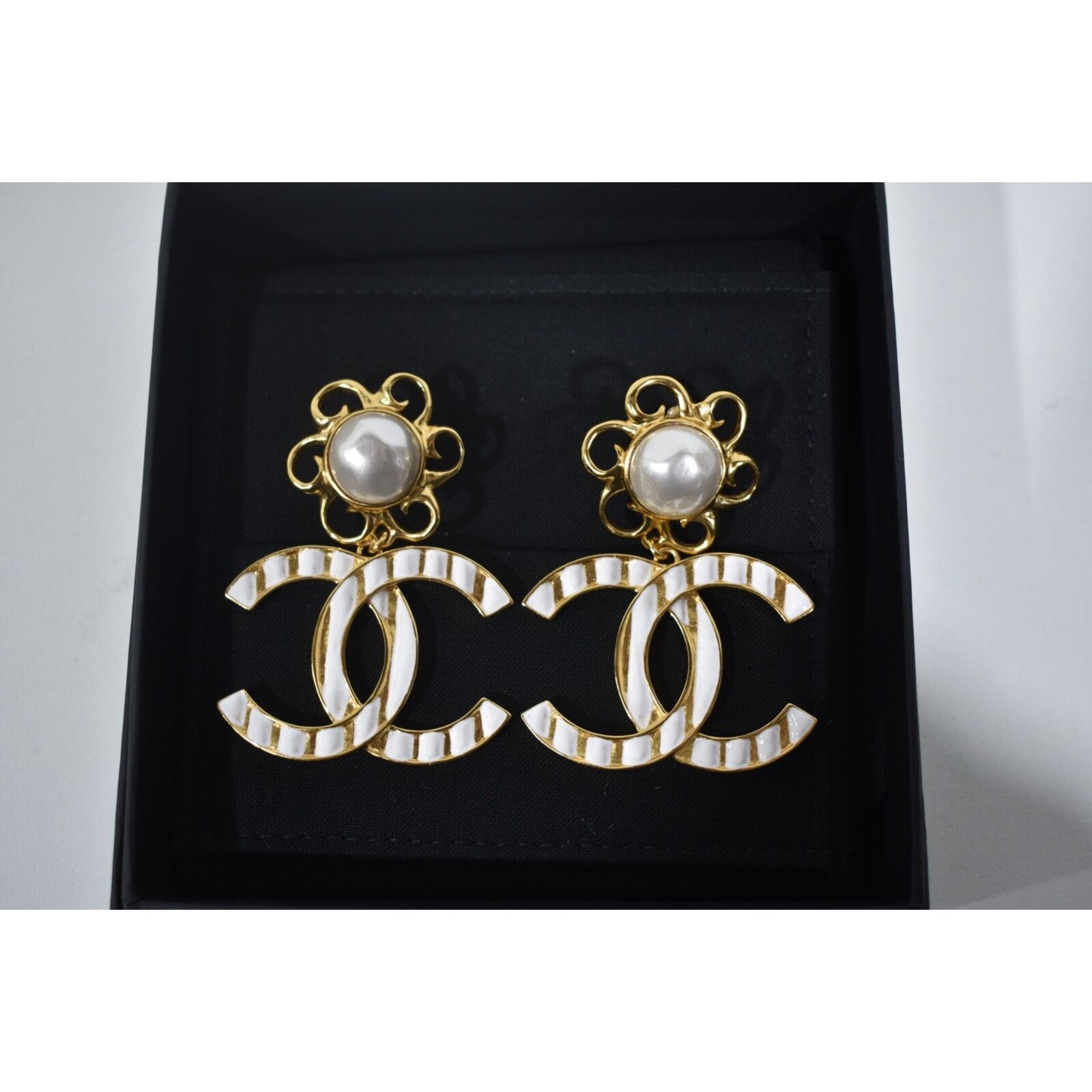 Chanel Chanel Gold White Stripe Dangle Drop Statement Earrings Size ONE SIZE - 7 Thumbnail