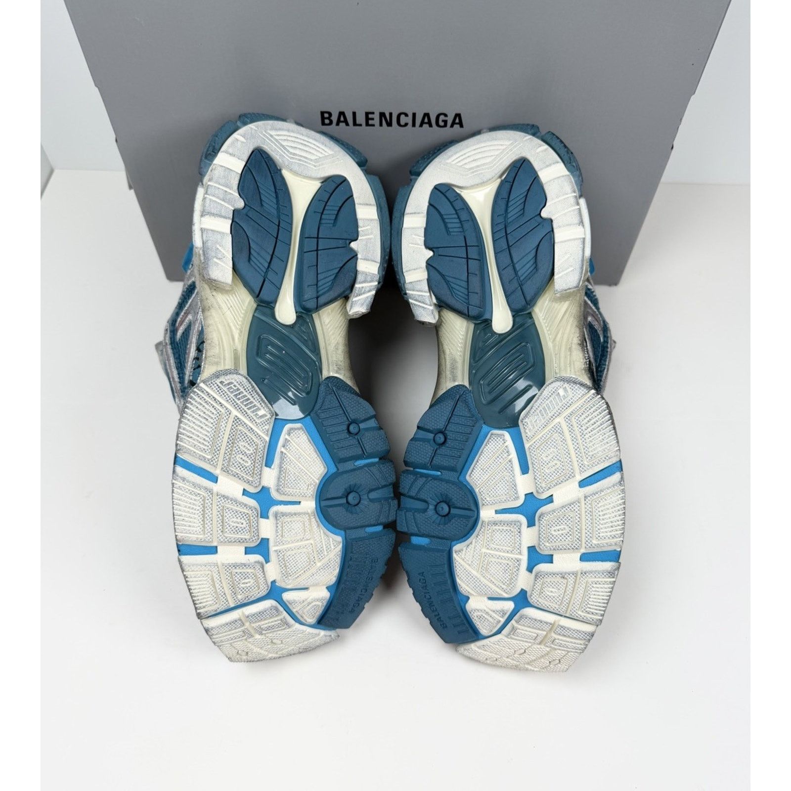 Balenciaga Size 45EU/12US - Balenciaga Runner Marathon Unreleased NEW Size US 12 / EU 45 - 8 Thumbnail
