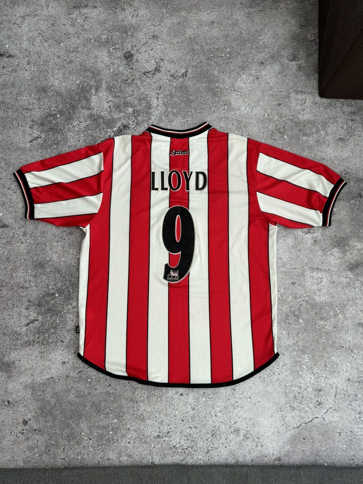 Vintage Vintage Southampton FC 9 LLOYD t-shirt jersey Size US L / EU 52-54 / 3 - 2 Thumbnail