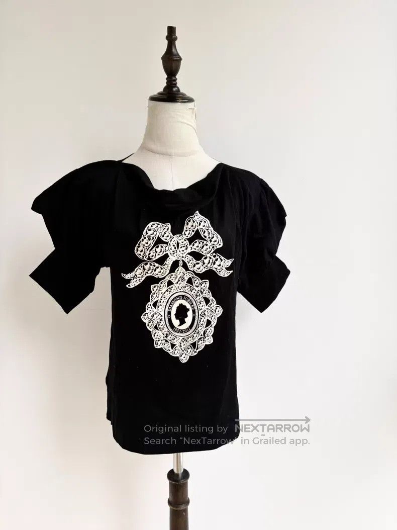 Vivienne Westwood Vivienne Westwood Second-hand black bow tie short-sleeved Size M / US 6-8 / IT 42-44 - 1 Thumbnail