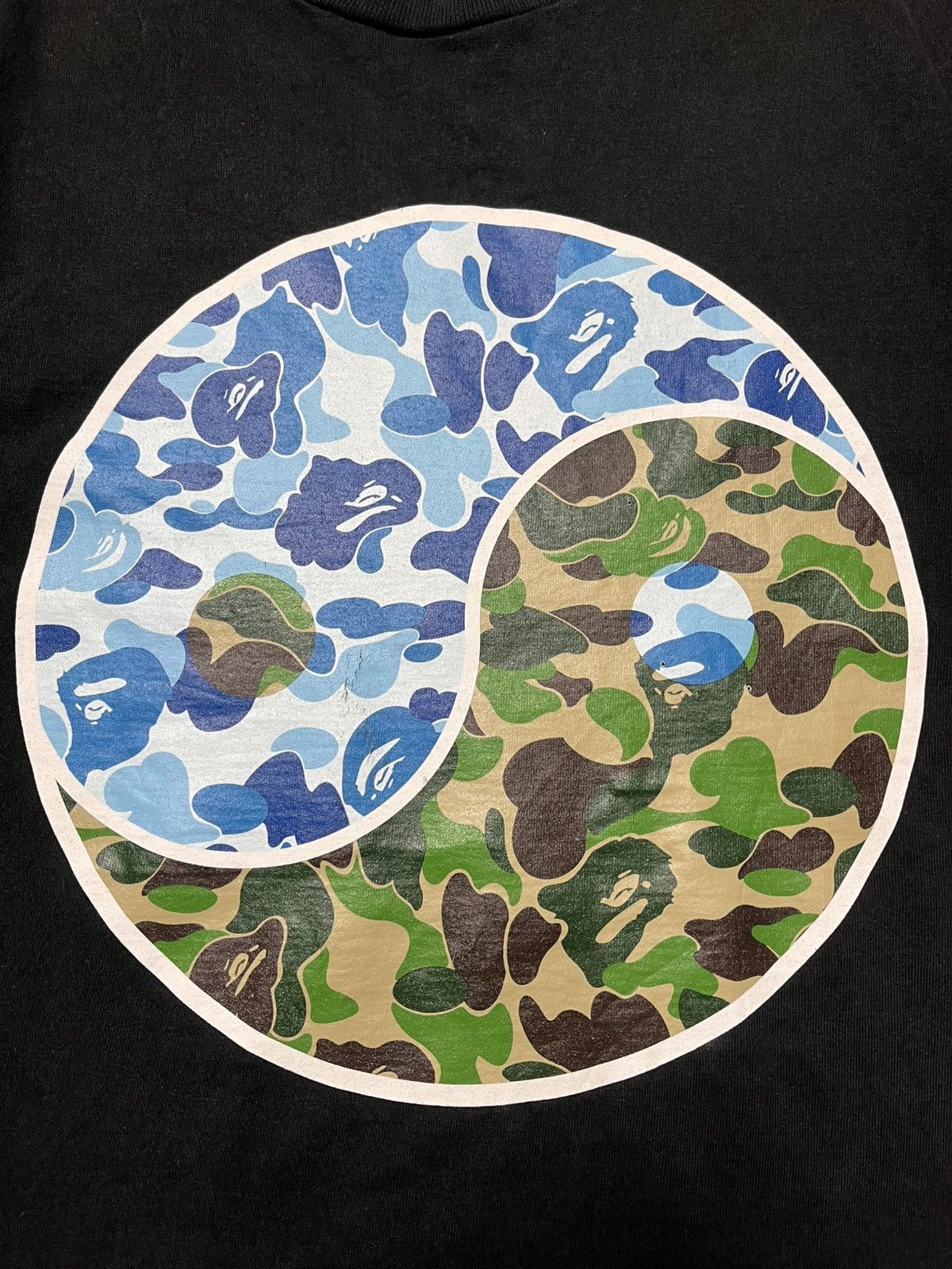 Bape RARE 🔥 Bape Yin & Yang Camo T-Shirt Size US M / EU 48-50 / 2 - 4 Thumbnail
