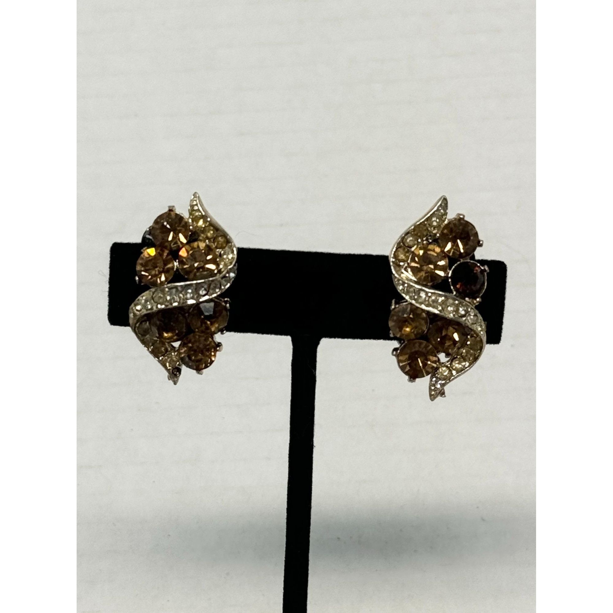 Vintage Vintage brown rhinestone clip on earrings Size ONE SIZE - 3 Thumbnail