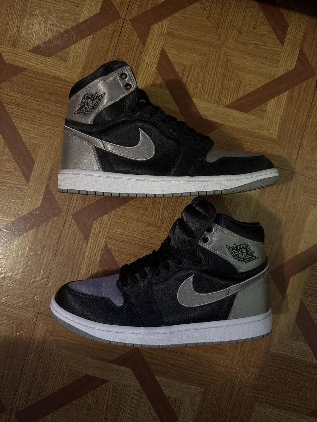 Jordan Brand Air Jordan 1 Satin Shadow Grey Size US 9 / EU 42 - 1 Thumbnail
