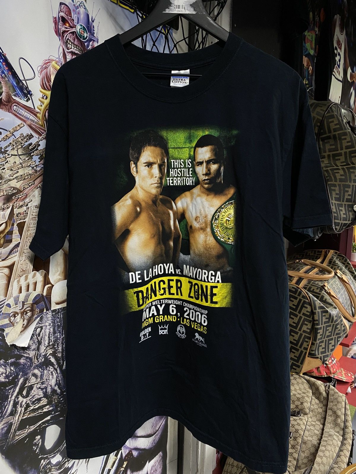 Vintage 00’ Oscar De La Hoya Boxing Tee Shirt Large