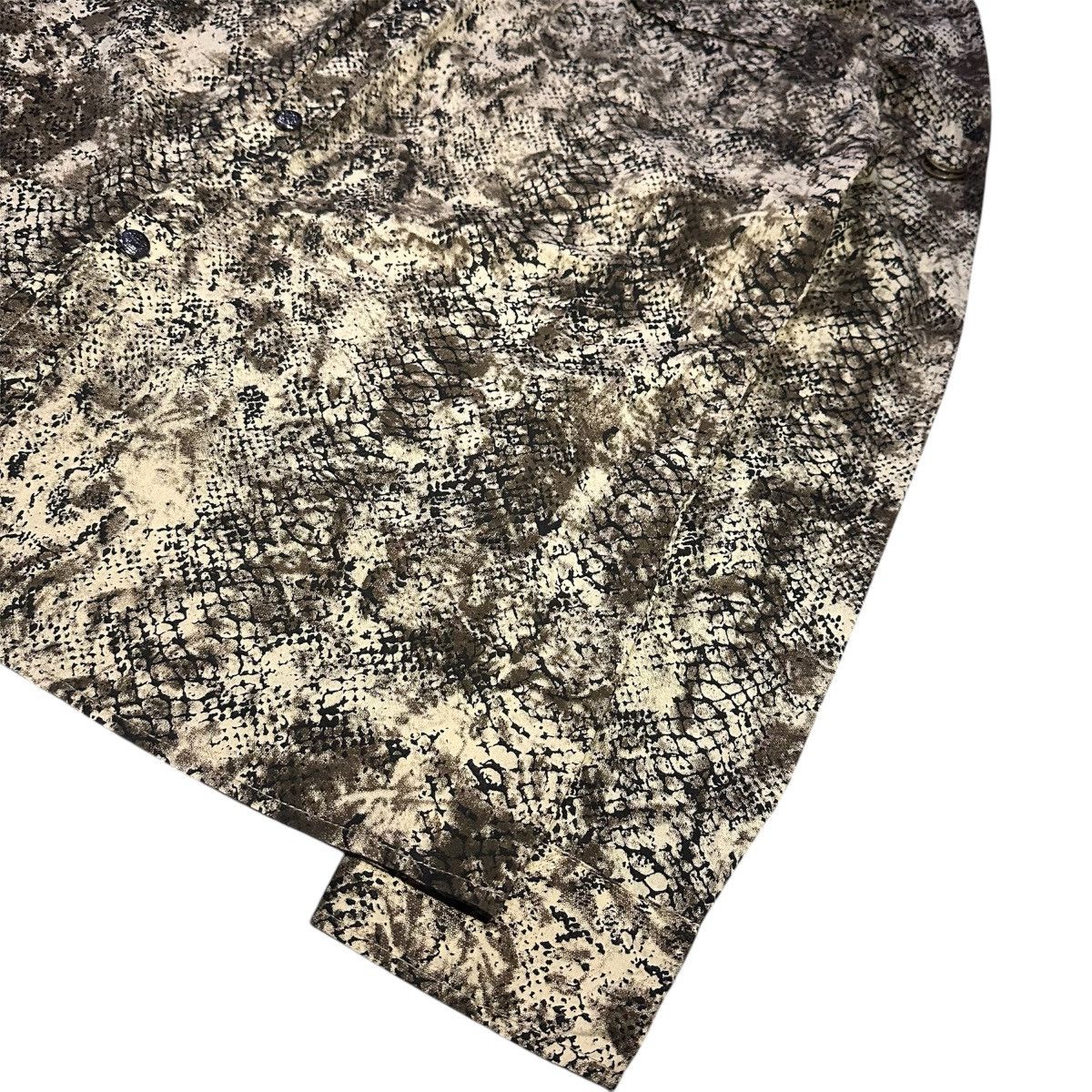 If Six Was Nine × Japanese Brand × Le Grande Bleu (L.G.B.) Semantic Design Snake Skin Print Shirt Ifsixwasnine Style Size US L / EU 52-54 / 3 - 5 Thumbnail