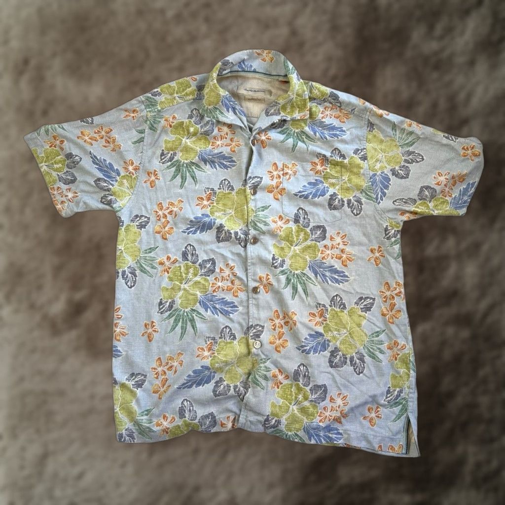 Tommy Bahama VINTAGE Tommy Bahama Hawaiian Shirt Large Blue Silk • Beach Tropical Floral • Button-Up Short Sleeve Mens Regular Size L Size US L / EU 52-54 / 3 - 1 Thumbnail