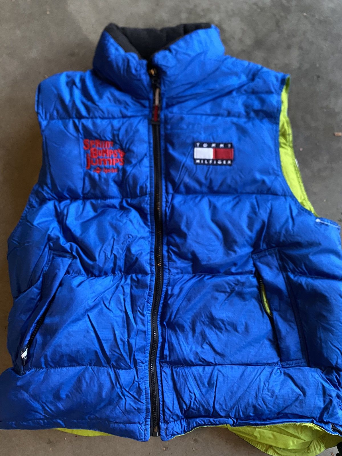 Tommy Hilfiger × Vintage Tommy Hilfiger Sprint Promo Puffer Jacket Vest Size US L / EU 52-54 / 3 - 1 Thumbnail