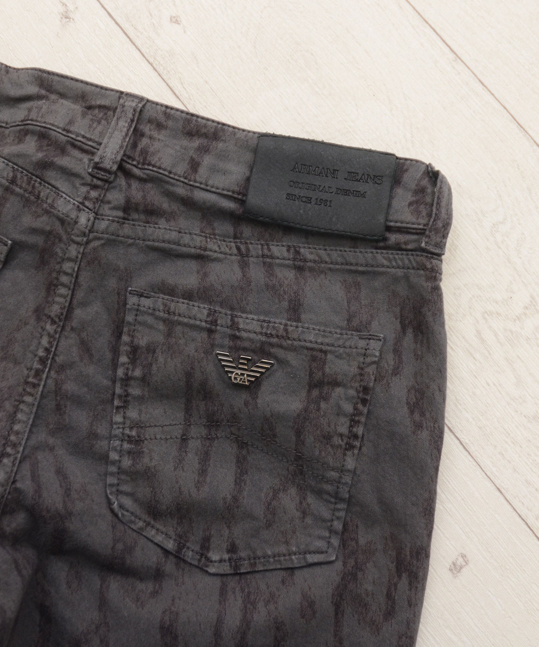 Armani × Emporio Armani × Vintage Armani Jeans Snake Print Denim Skinny Slim Y2K Womenswear Size 27" / US 4 / IT 40 - 9 Thumbnail