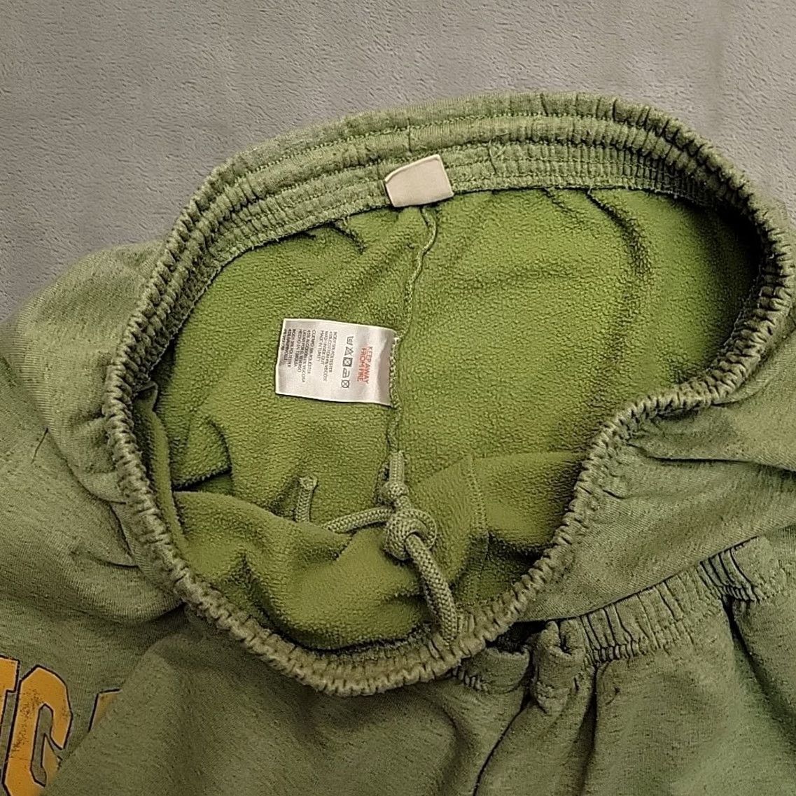 Urban Outfitters Urban Outfitters Sweatpants Mens M Green Michigan 48 Graphic Lounge Collegiate Size US 31 - 6 Thumbnail
