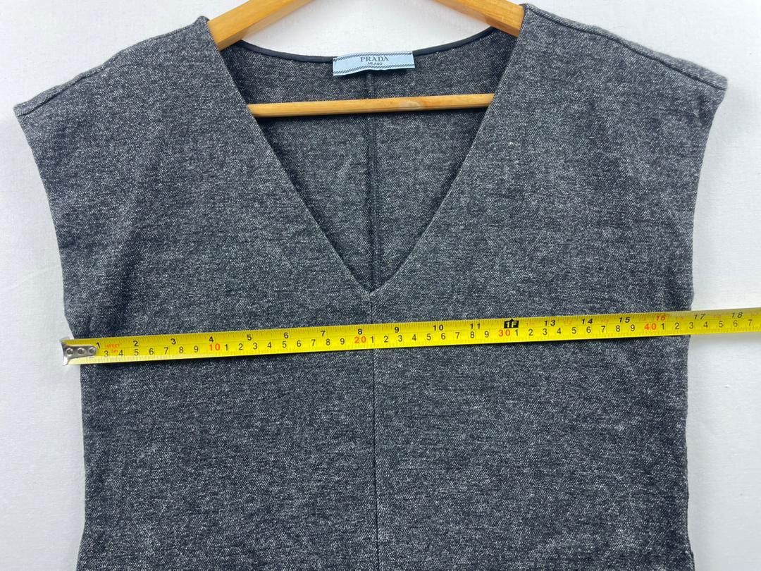 Prada PRADA Milano grey v-neck shift dress Size S / US 4 / IT 40 - 12 Thumbnail