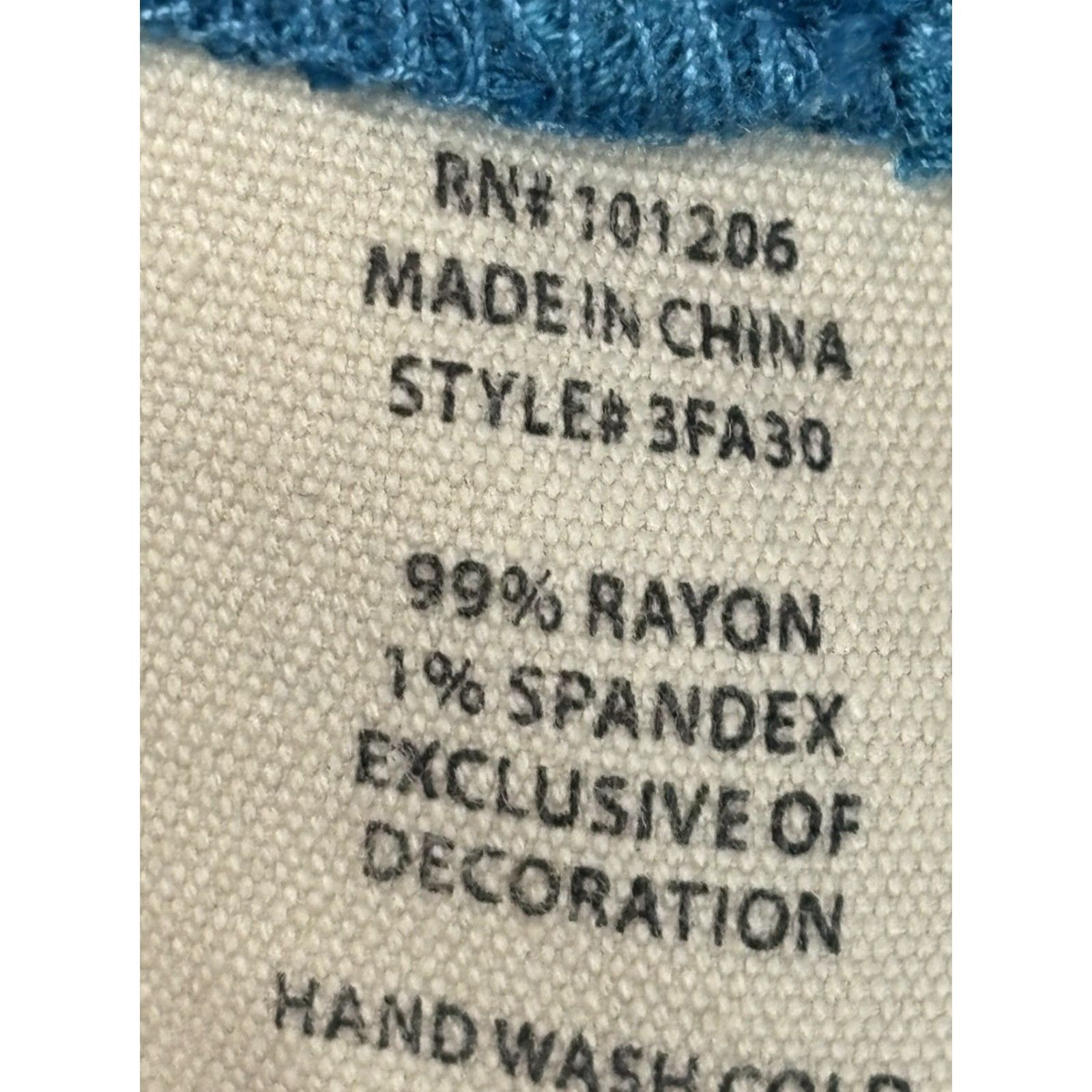 Soft Surroundings VINTAGE Soft Surroundings Tunic Blouse Shirt Womens Petite PM Teal Eyelet Embroidered Long Sleeve Button Roll Tab Rayon Blend United States? Size M / US 6-8 / IT 42-44 - 8 Thumbnail