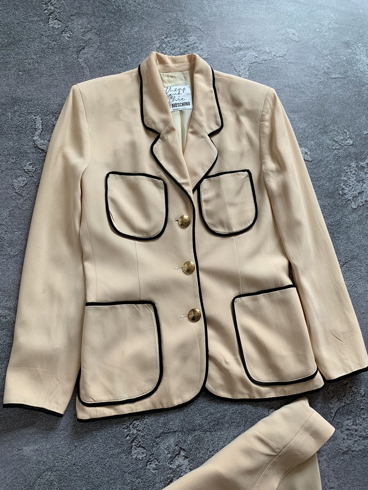 Designer × Moschino × Vintage VTG 1980’s Moschino Cheap & Chic Cream Suit Women’s 42 size Size L / US 10 / IT 46 - 8 Thumbnail