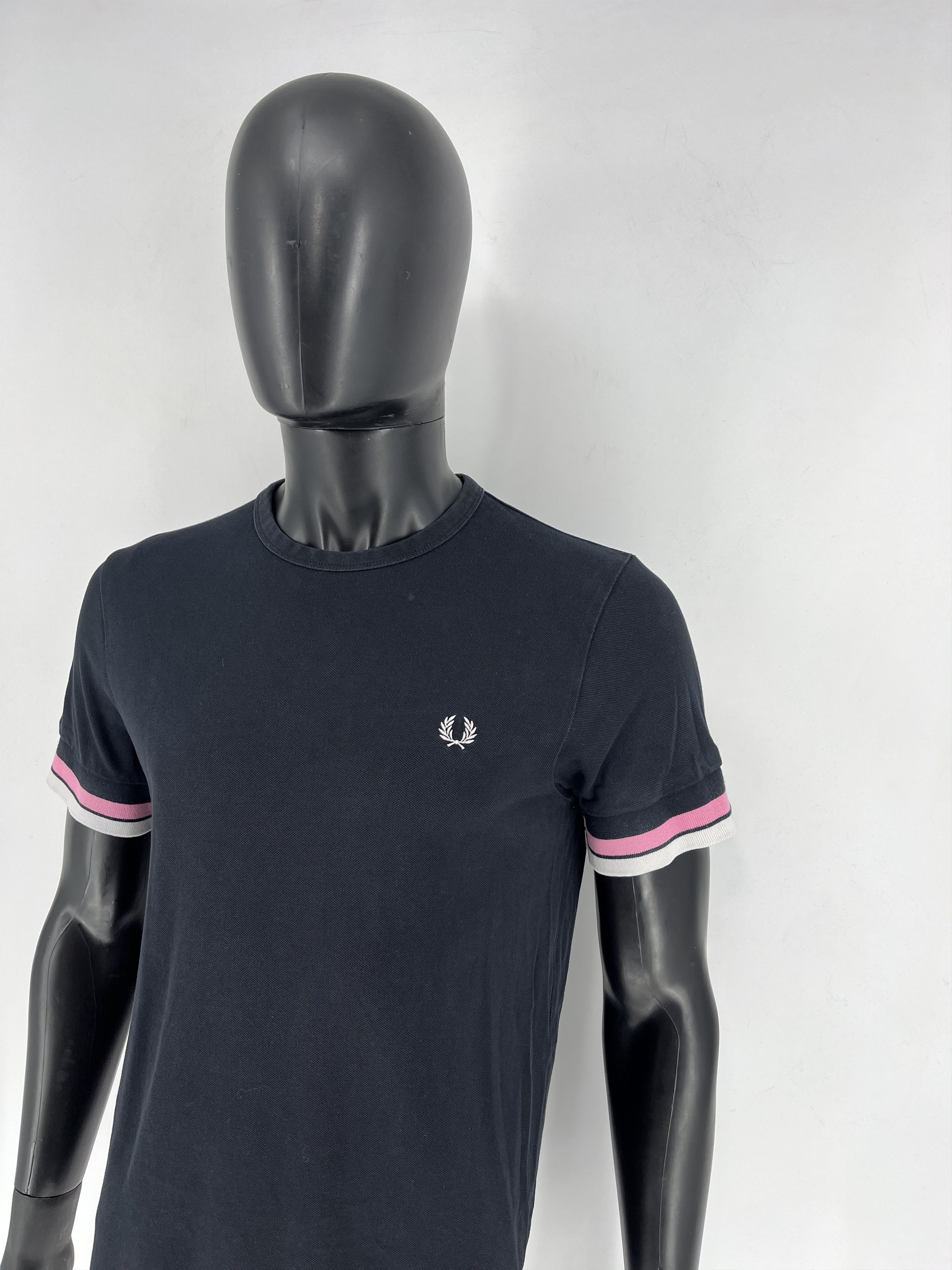 Other Men’s Fred Perry Streetwear T-Shirt Size M Size US M / EU 48-50 / 2 - 4 Thumbnail