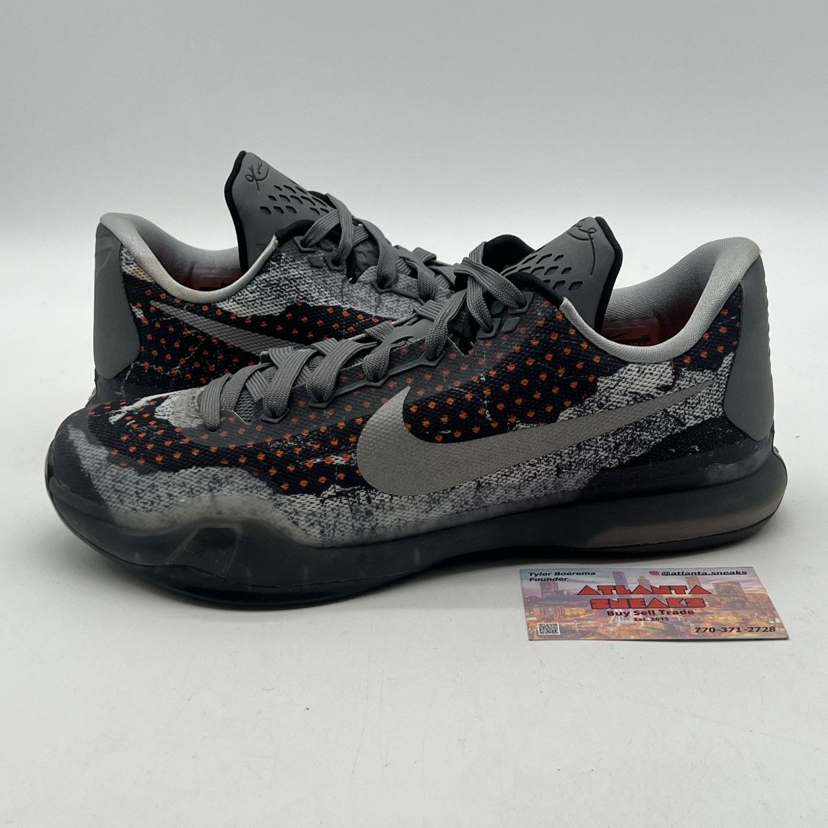 image of Nike Kobe 10 Pain Shoes in Grey, Men's
