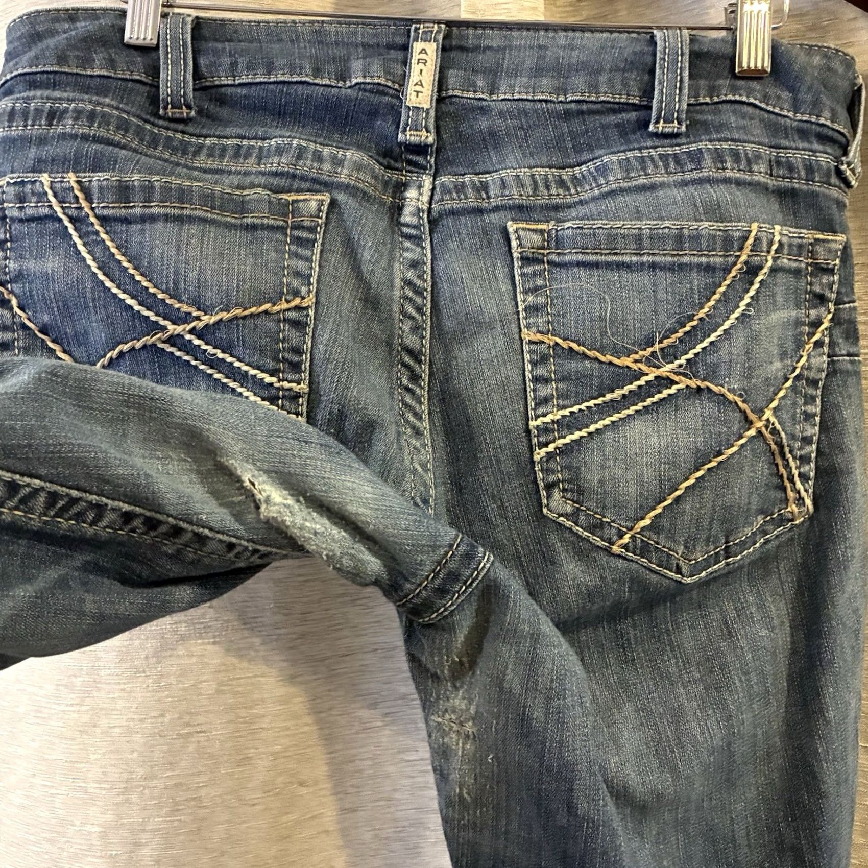 Ariat Ariat Jeans Boots Cut 33R Denim Blue Medium Wash 5-Pocket Regular Inseam 31 Jeans Women Mens (31) Size 24" / US 00 / IT 34 - 3 Thumbnail