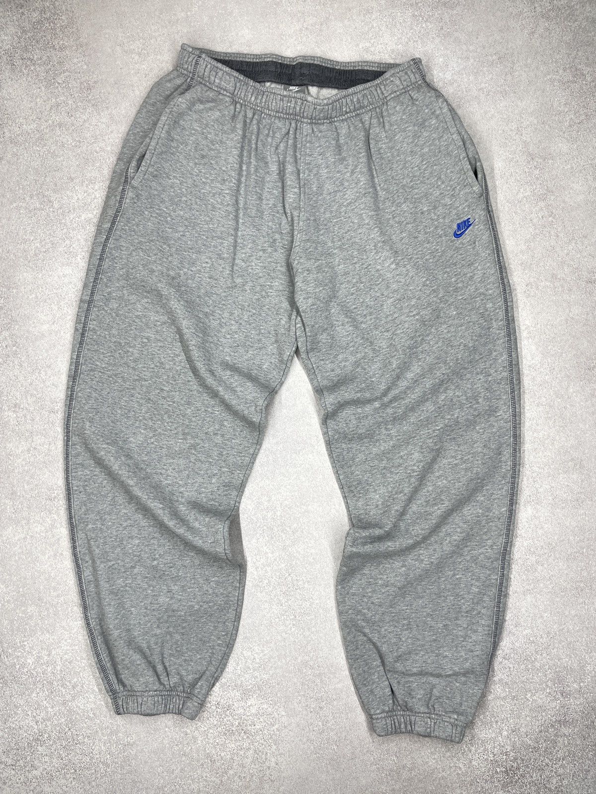 Nike Vintage Nike Basic Baggy Sweatpants Grey Little Swoosh Y2K Size US 34 / EU 50 - 2 Thumbnail