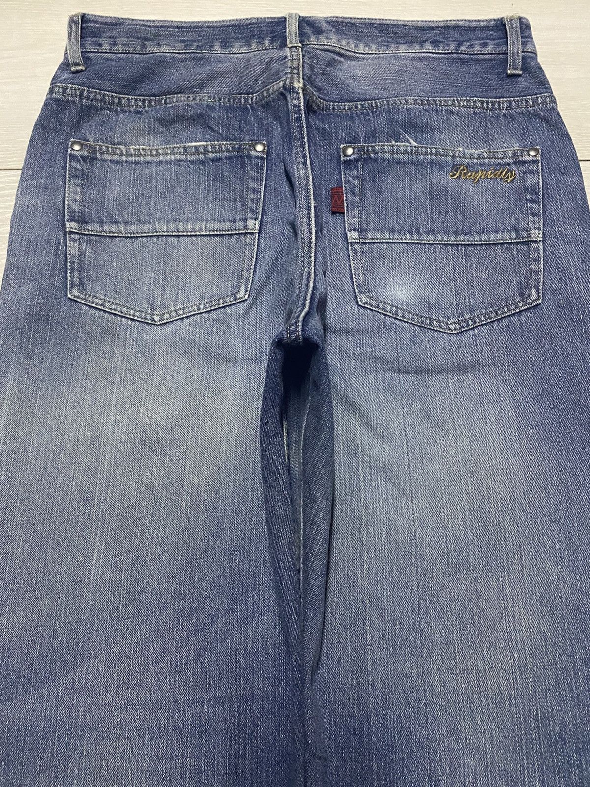 Japanese Brand Vintage Rapidly Embroidery Logo Faded Wash Taperred Leg Jean Size US 33 - 4 Thumbnail