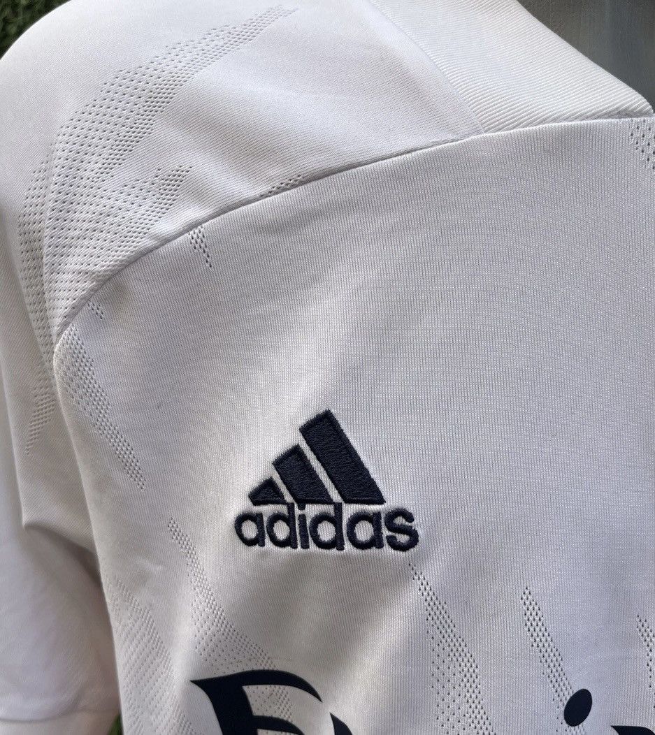 Adidas Casemiro jersey real madrid Size US S / EU 44-46 / 1 - 8 Thumbnail