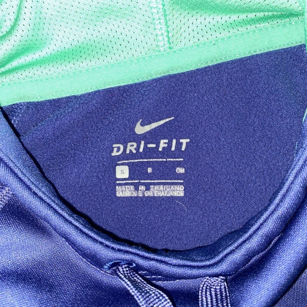 Nike Nike drifit Longsleeve hoodie purple size small women Size S / US 4 / IT 40 - 8 Thumbnail