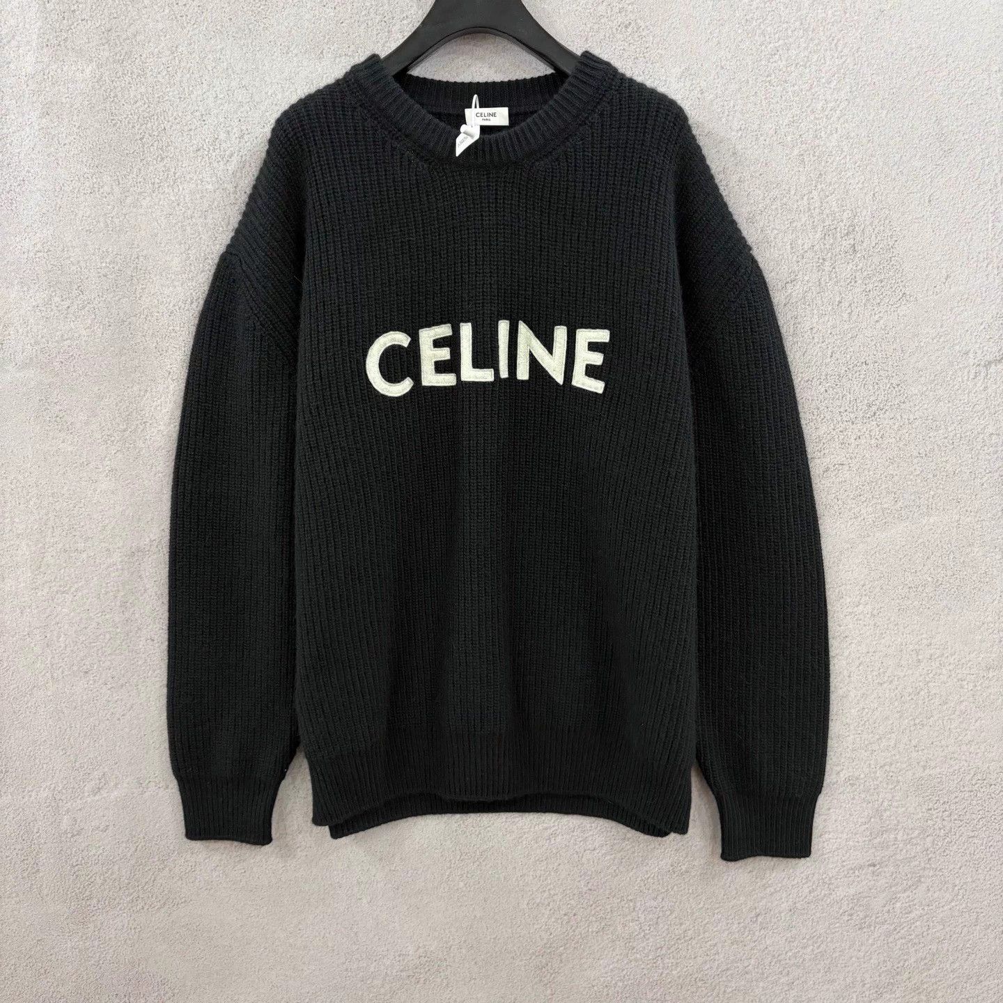 Celine CELINE chest embroidered logo sweater M new Size M / US 6-8 / IT 42-44 - 1 Thumbnail