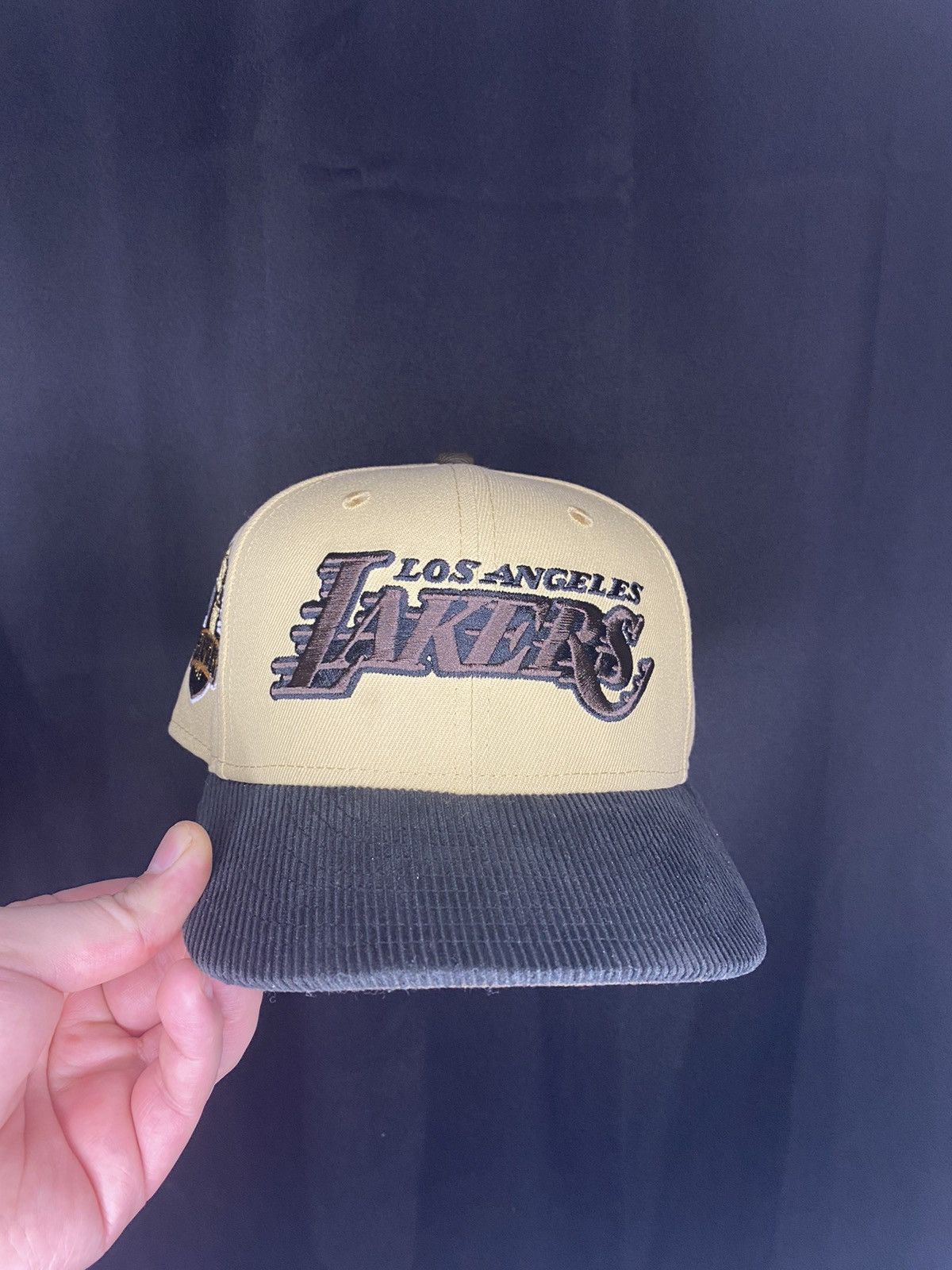 image of New Era Lakers Fitted Hat (Capcity) in Brown, Men's