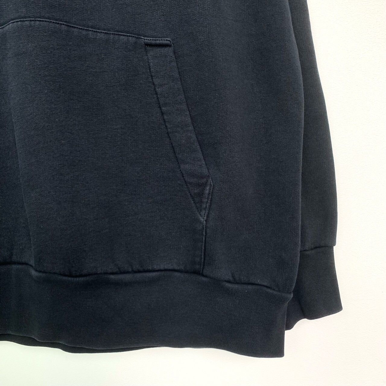Burberry Burberry Logo Embroidered Hooded Black Cotton Sweatshirt (M) Size US M / EU 48-50 / 2 - 4 Thumbnail