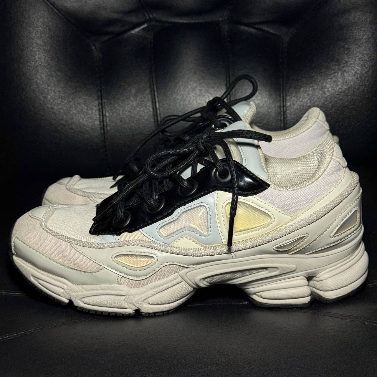 Adidas × Raf Simons Adidas Raf Simons Ozweego Cream White Size US 6.5 / EU 39-40 - 3 Thumbnail