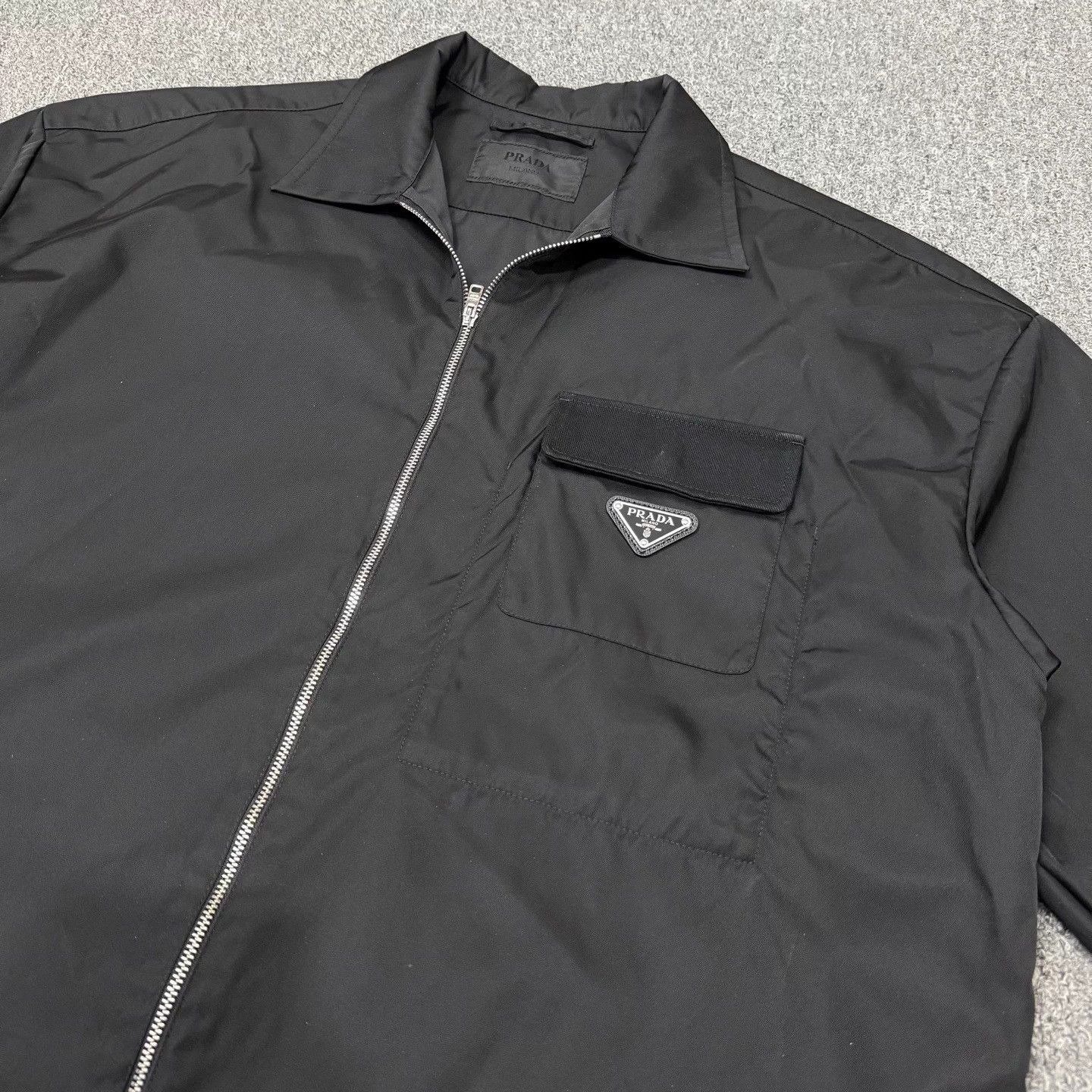 Prada Prada 25 New Recycled Nylon Black Logo L Jacket 99 Size US L / EU 52-54 / 3 - 3 Thumbnail