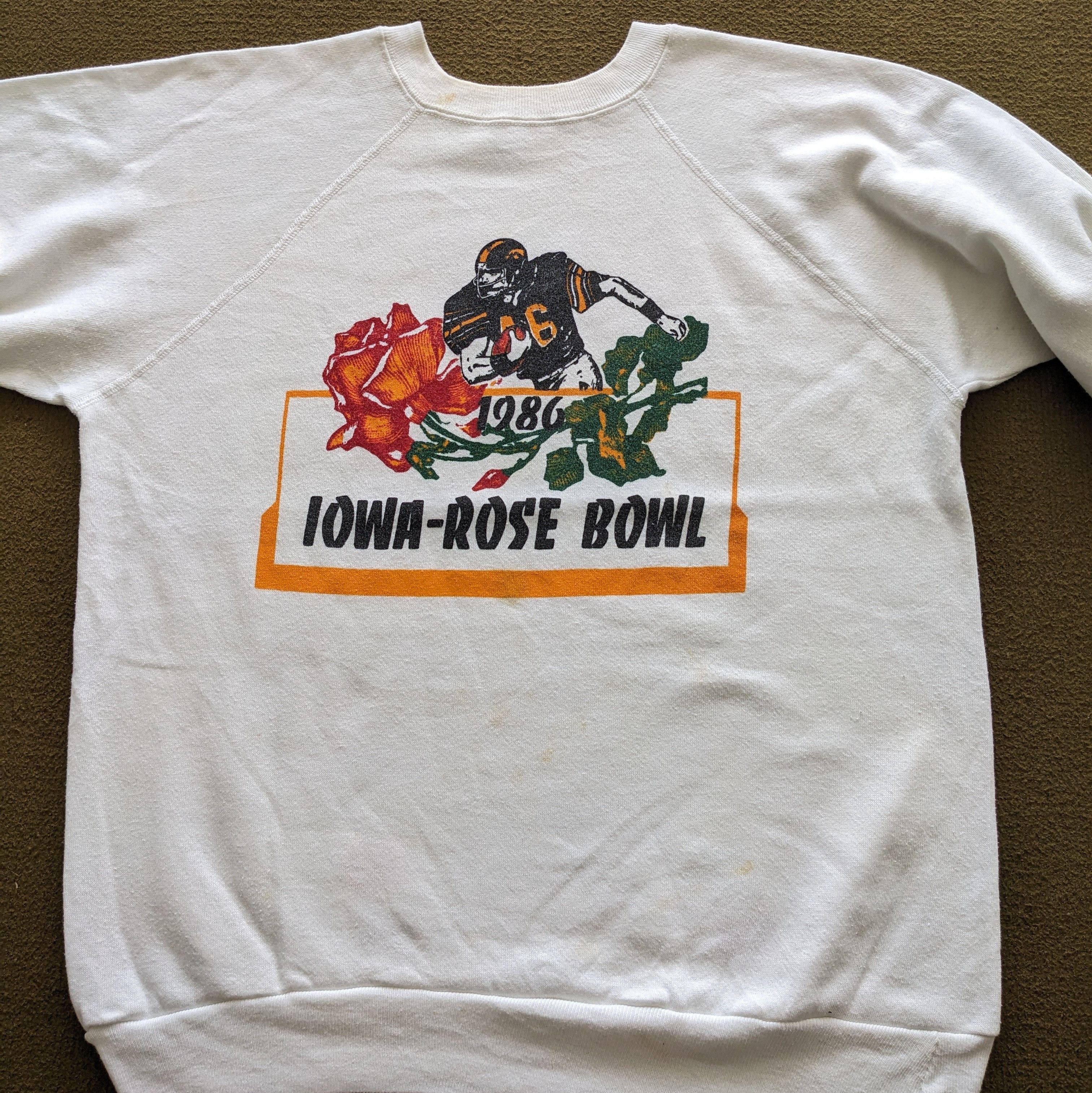 Vintage Vintage IOWA Rose Bowl American Football Sweatshirt Size US M / EU 48-50 / 2 - 2 Thumbnail