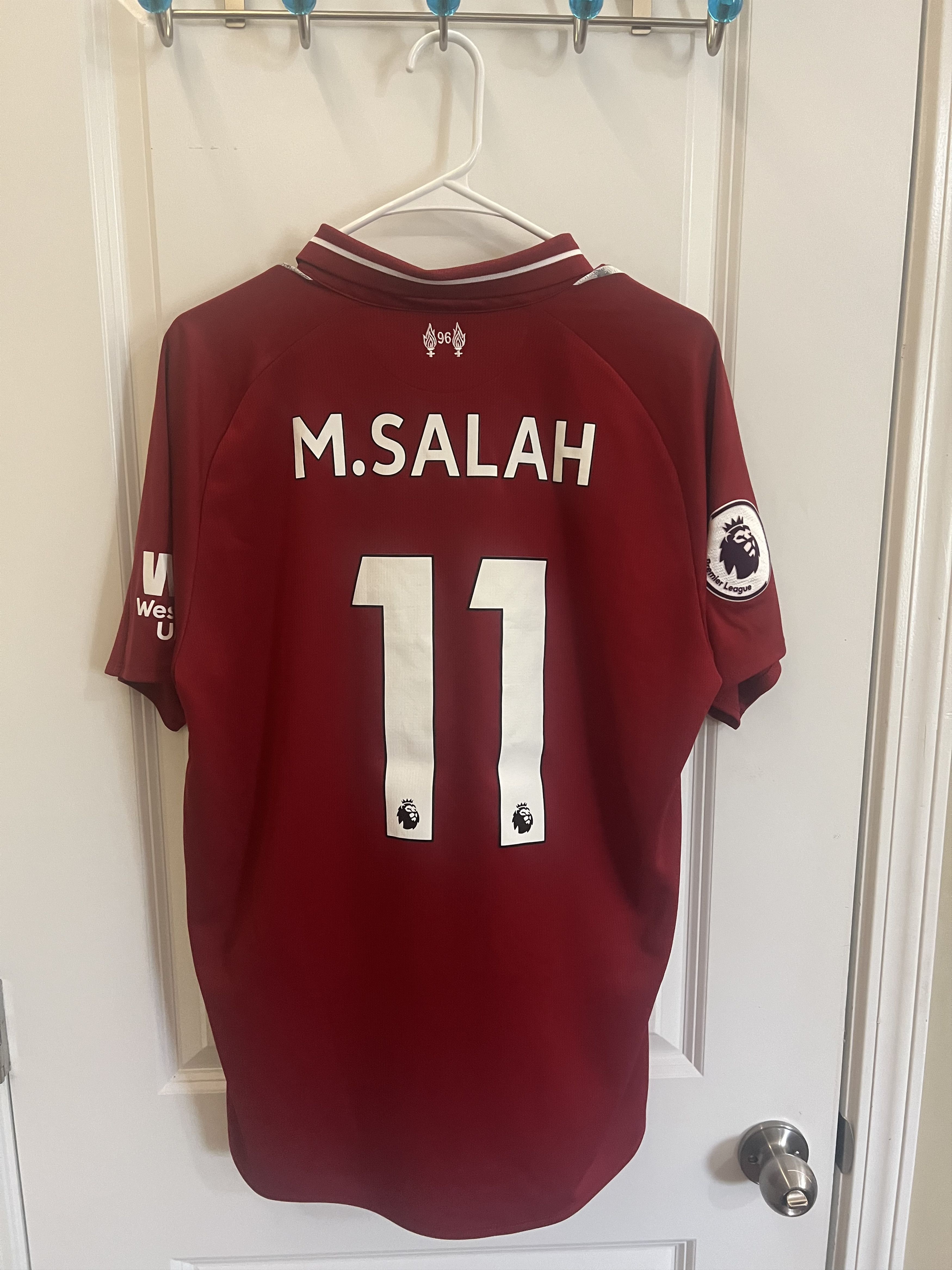 New Balance Liverpool Mohamed Salah 18/19 Vintage Home Soccer Jersey Size US L / EU 52-54 / 3 - 1 Thumbnail