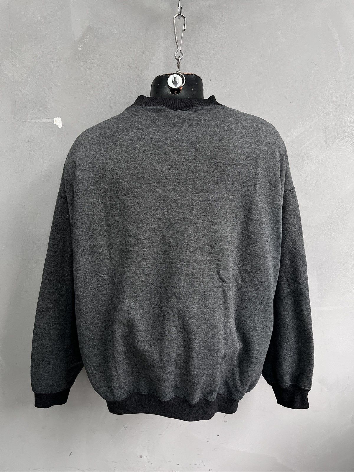 Hard Rock Cafe Hard Rock Cafe Sweatshirt Grey Vintage Size US L / EU 52-54 / 3 - 6 Thumbnail