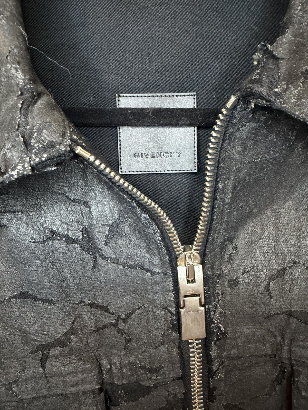 Givenchy Givenchy Cracked Wax Denim Jacket Size US L / EU 52-54 / 3 - 2 Thumbnail