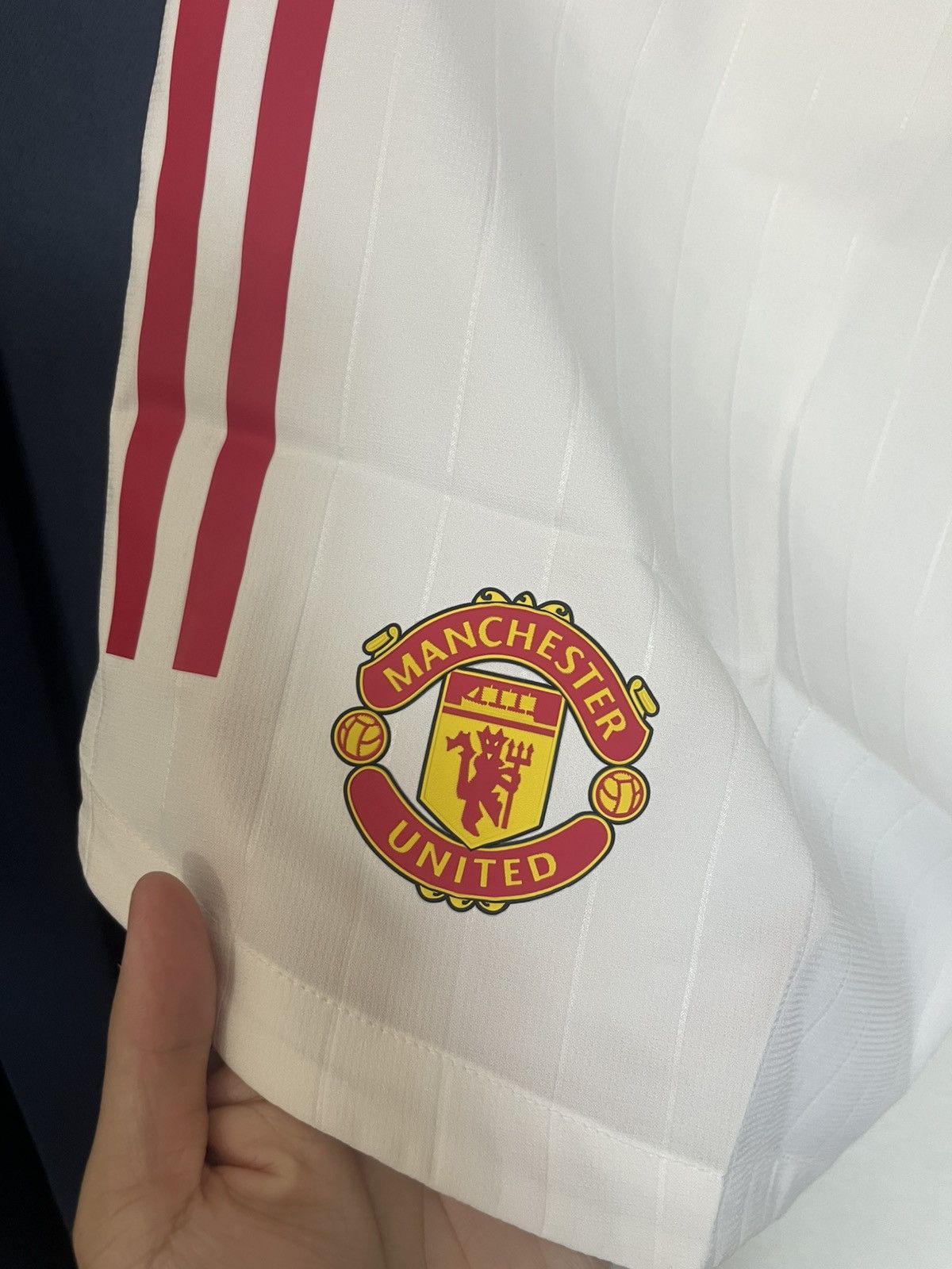 Adidas Adidas Manchester United Home Soccer Shorts 21/22 Authentic Size US 29 - 2 Thumbnail