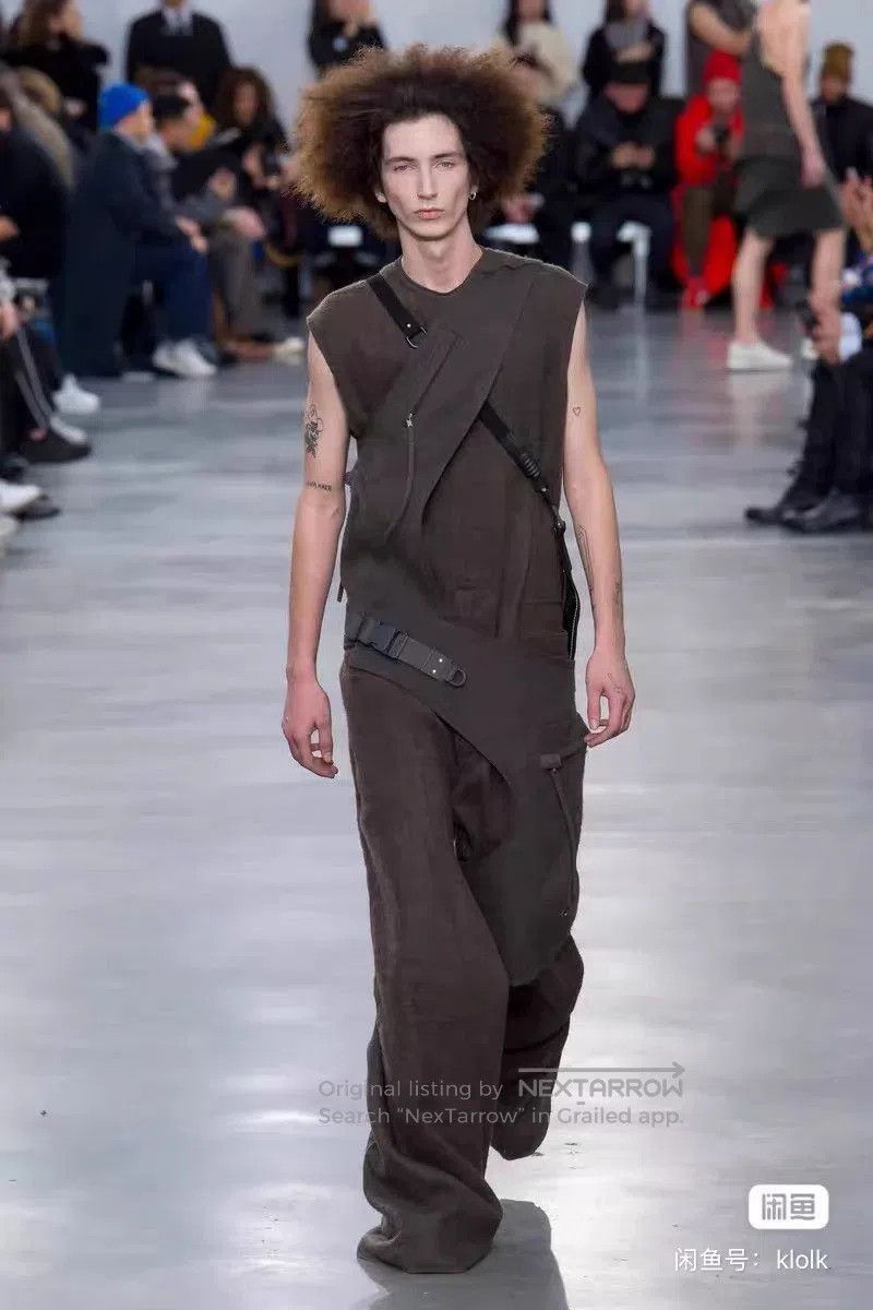 Rick Owens Black High Neck Long Sleeve Top. Size US M / EU 48-50 / 2 - 2 Thumbnail