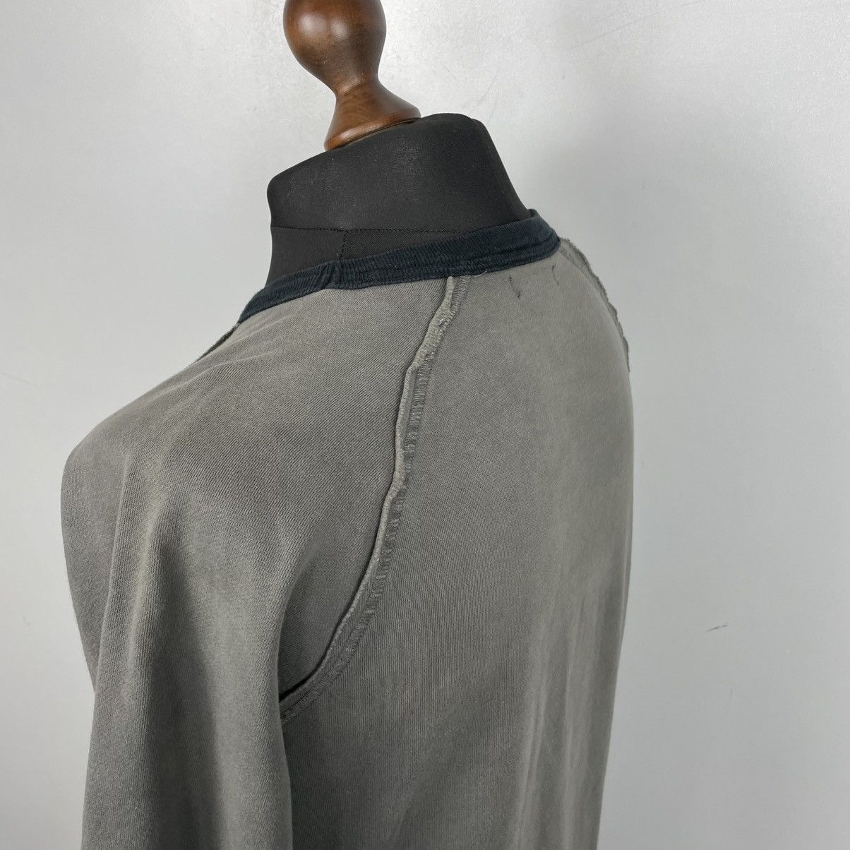 Gap × Vintage Vintage GAP Avantgarde Sweatshirt style y2k japanese Size US S / EU 44-46 / 1 - 5 Thumbnail