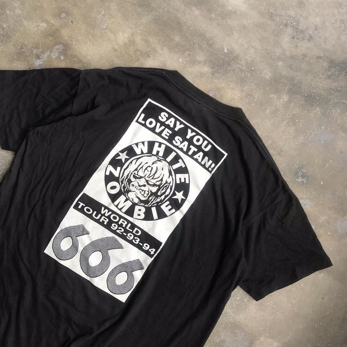 Band Tees Vintage T-Shirt White Zombie Size US L / EU 52-54 / 3 - 6 Thumbnail