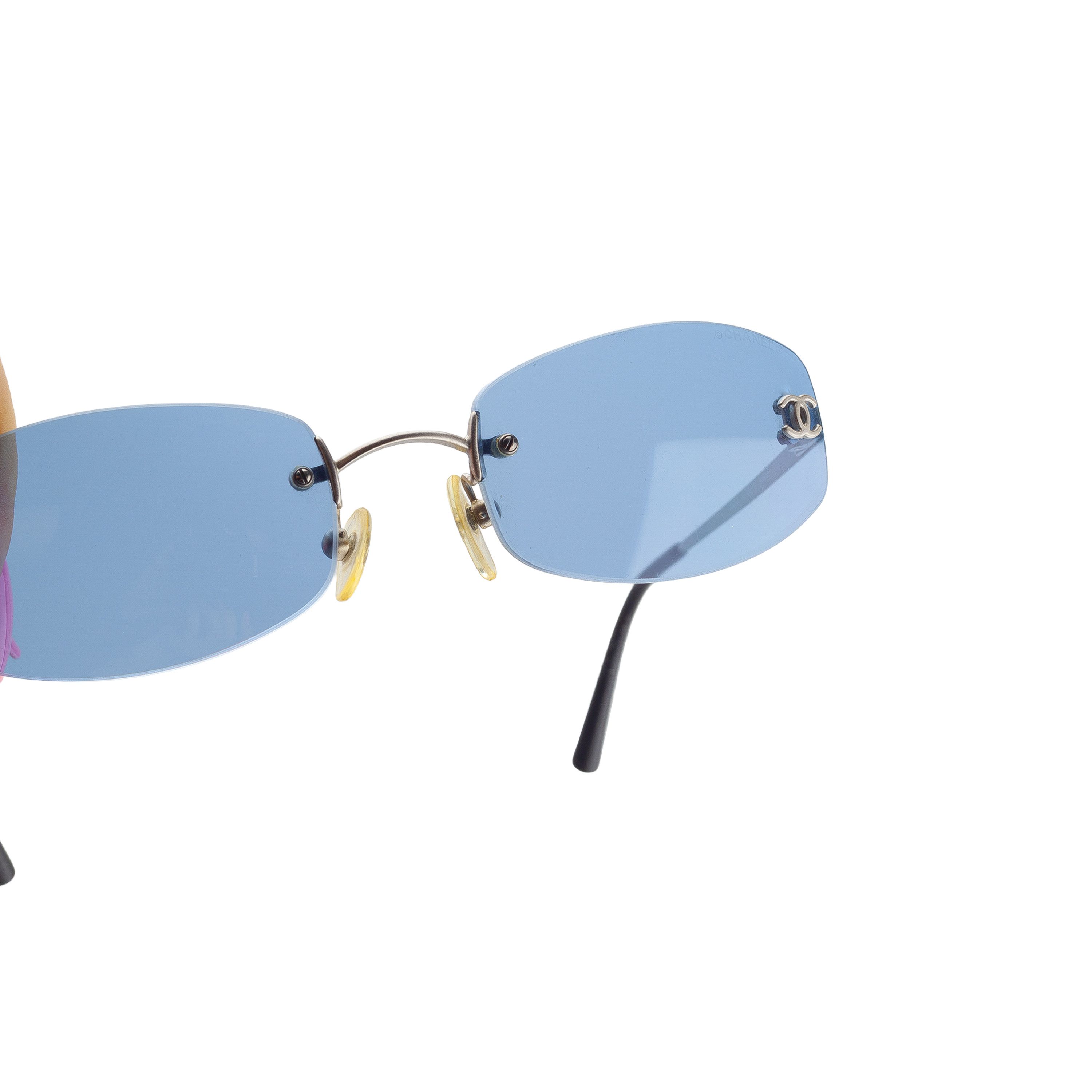 Chanel Chanel 4002 c.103/72 Vintage Blue Oval Sunglasses Size ONE SIZE - 5 Thumbnail