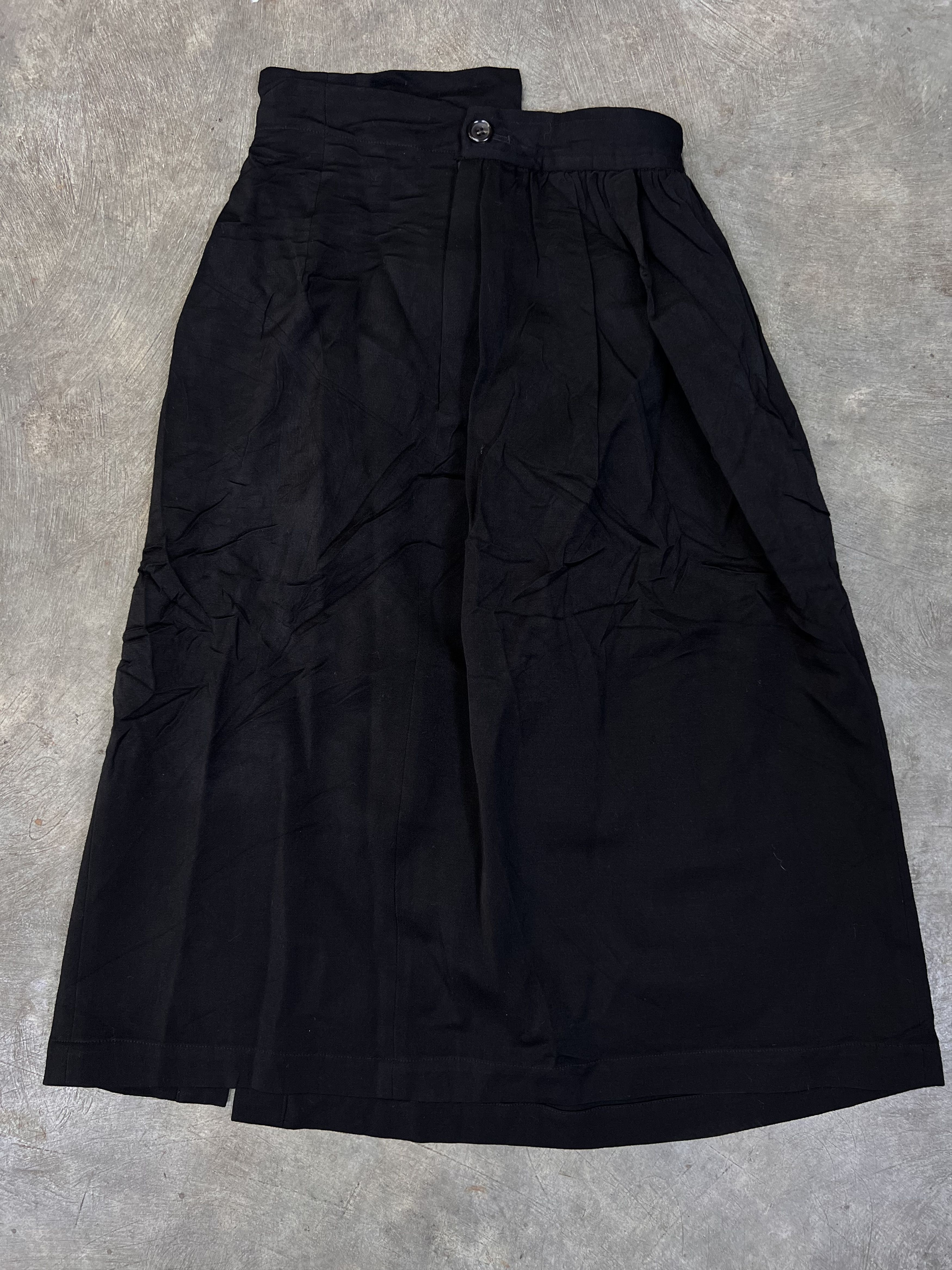 Comme des Garcons asymmetrical midi skirts comme des garcons Size 26" / US 2 / IT 38 - 1 Thumbnail