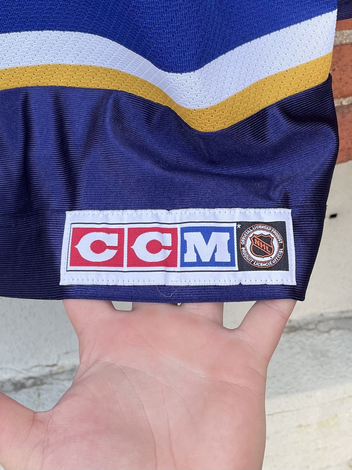 Ccm Vintage 90s CCM St Louis Blues Hockey Jersey Size US M / EU 48-50 / 2 - 8 Thumbnail