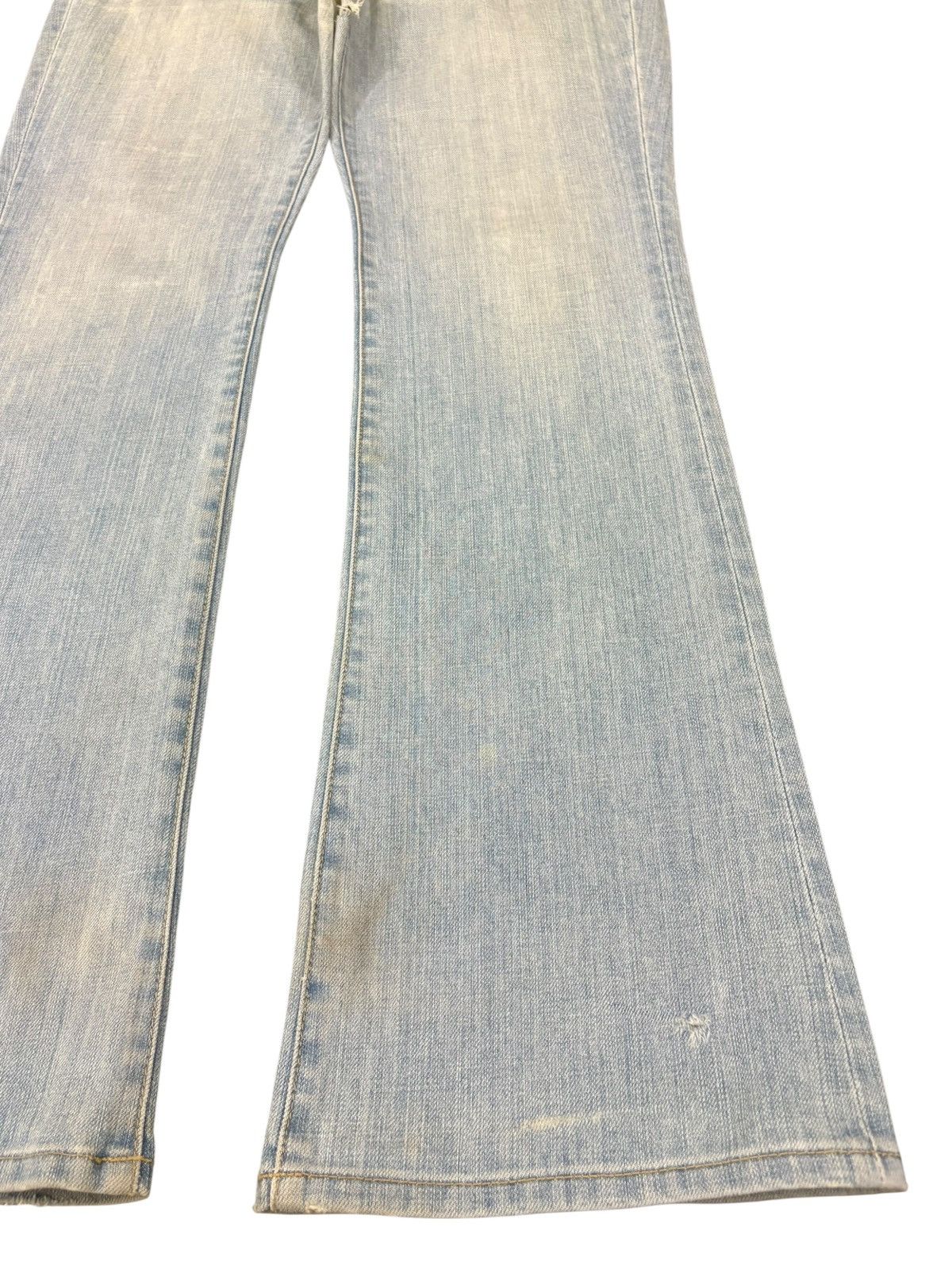 Uniqlo Vintage Japanese Uniqlo Light Wash Distress Flare Jeans Size US 32 / EU 48 - 7 Thumbnail