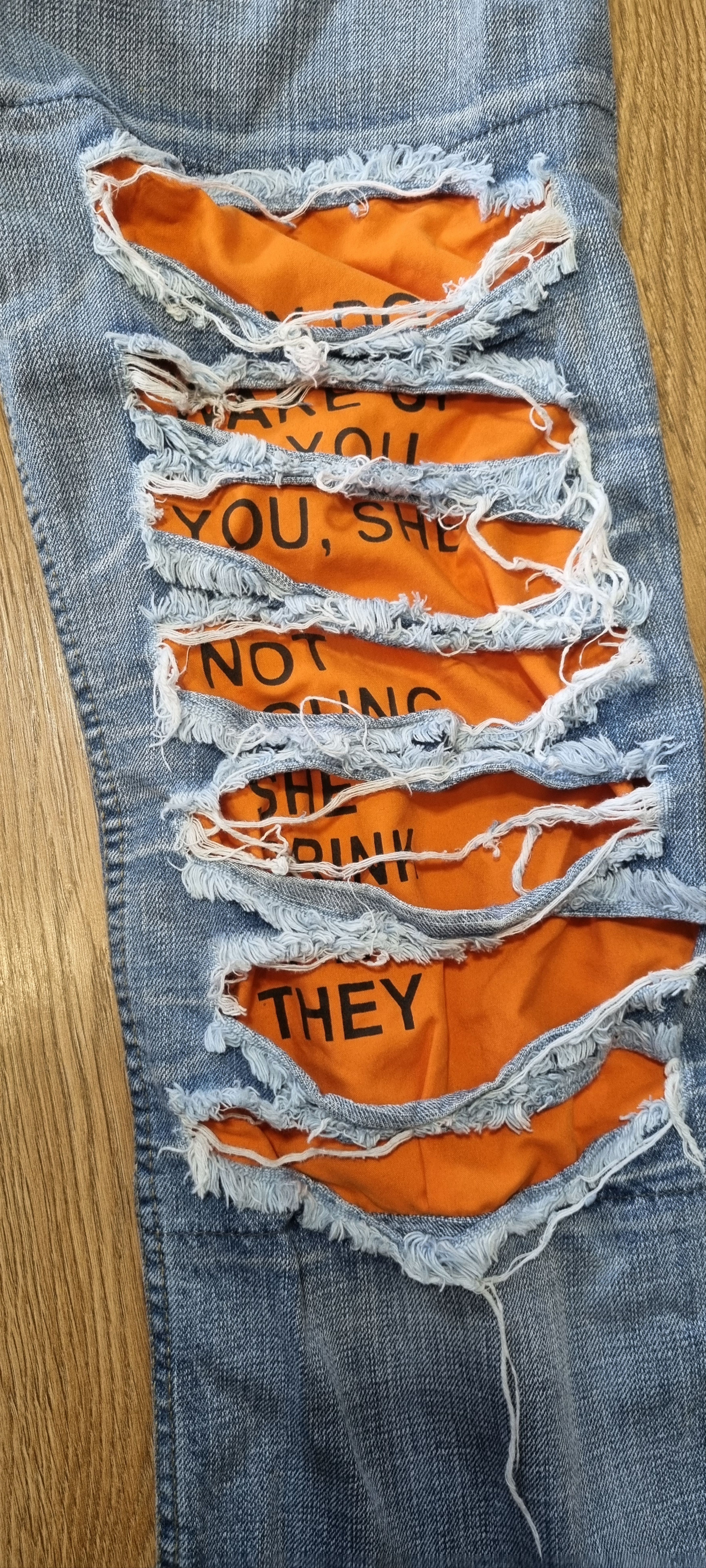 Dolce & Gabbana Dolce & Gabbana FW05 Orange Poem Jeans Distressed Ripped Size US 33 - 3 Thumbnail