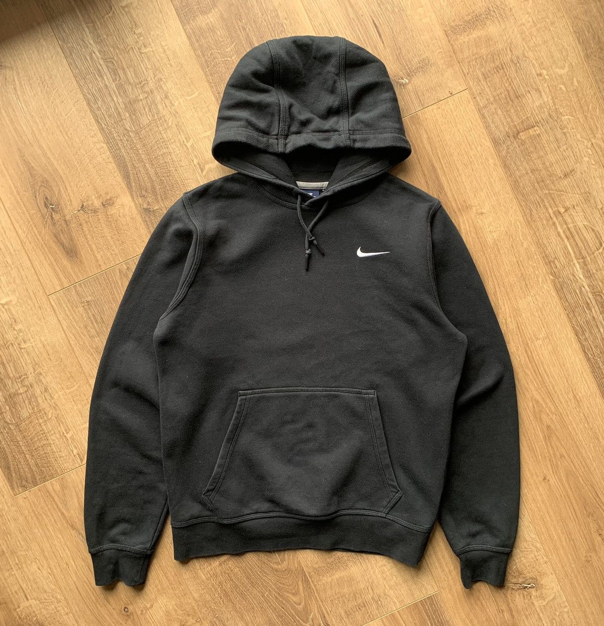 Nike Vintage Nike embroidered Swoosh hoodie Size US S / EU 44-46 / 1 - 2 Thumbnail
