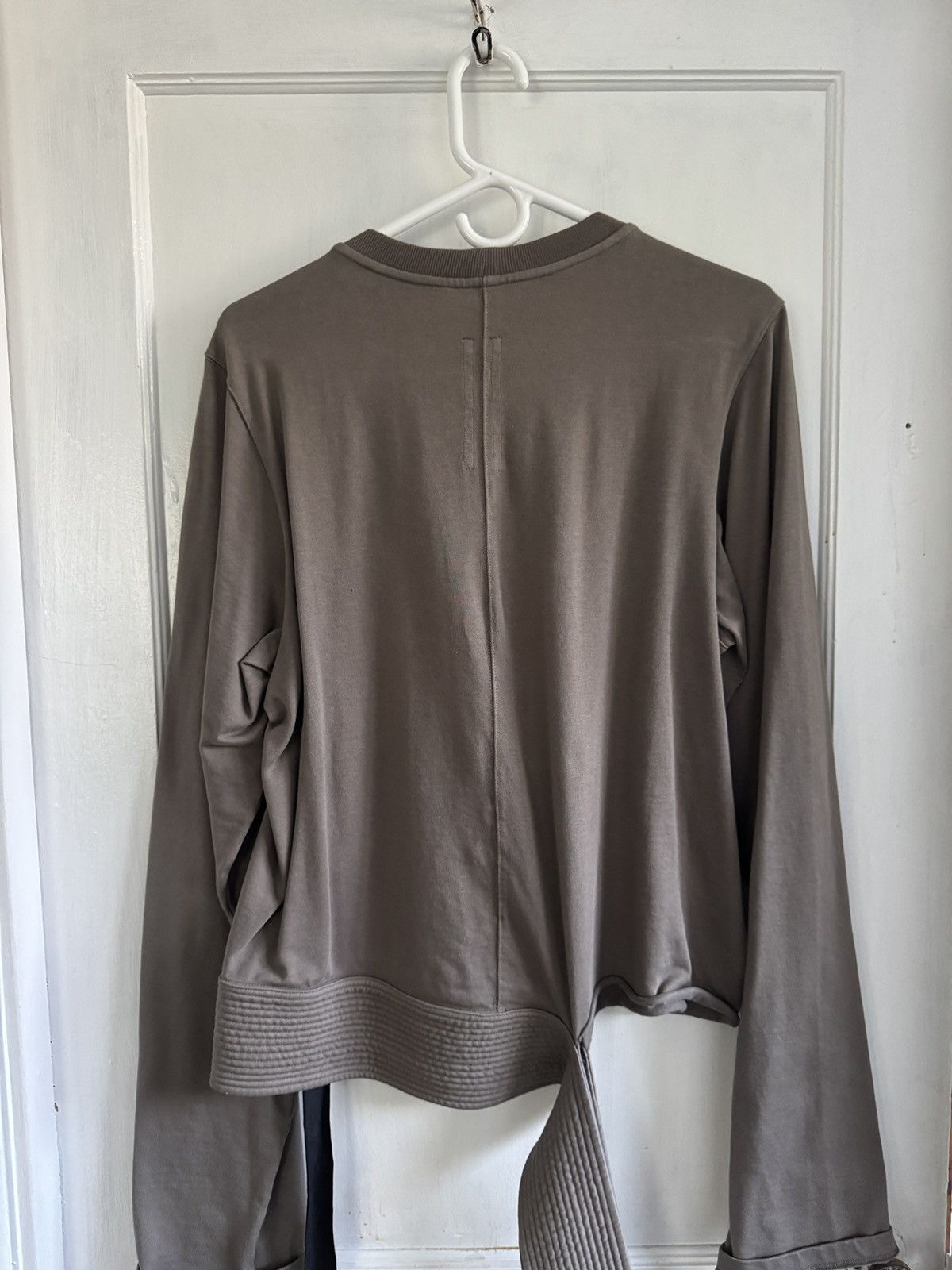 Rick Owens Drkshdw Rick Owens DRKSHDW Dust Asymmetrical Hem Sweatshirt Size US M / EU 48-50 / 2 - 2 Thumbnail