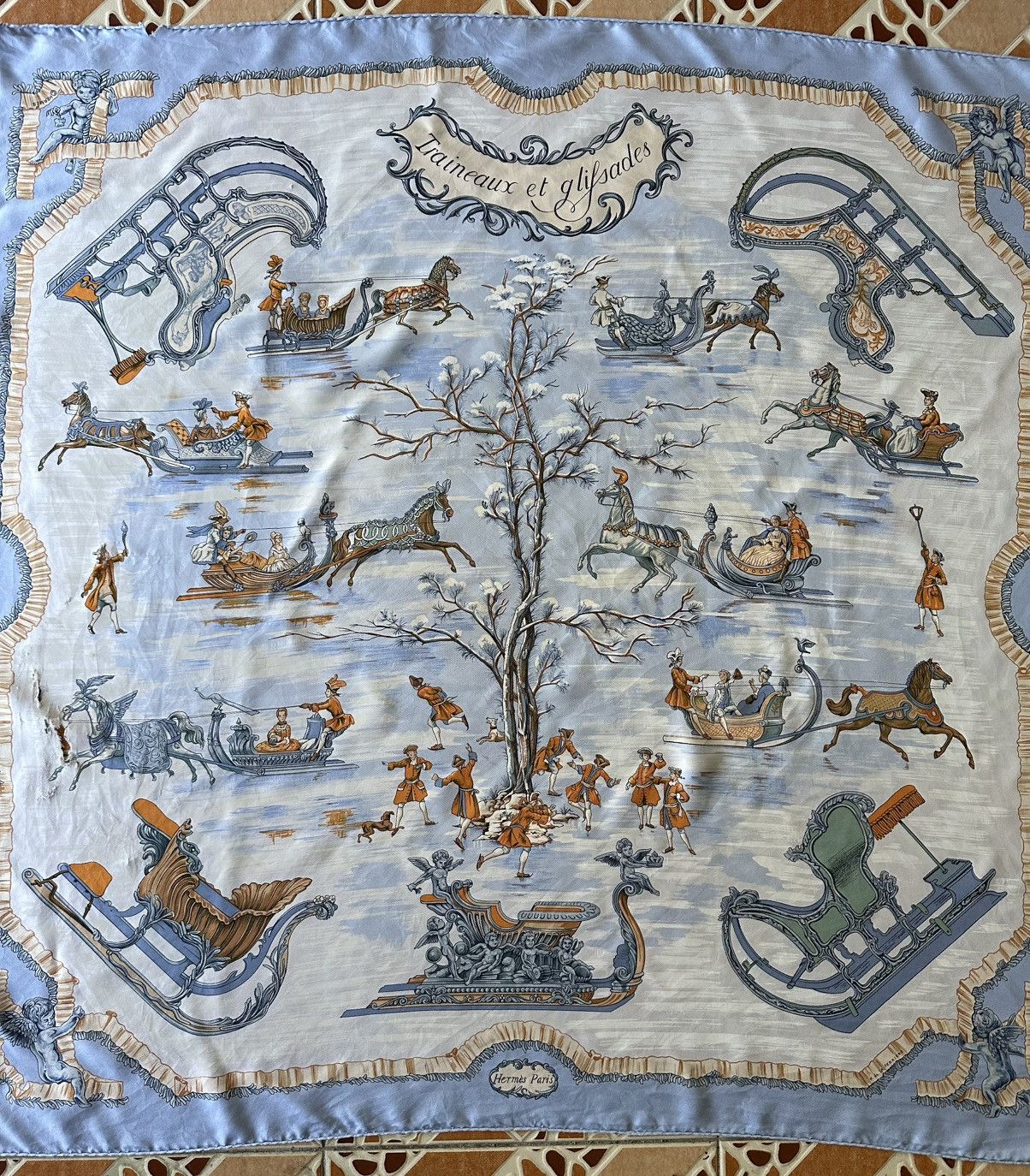 Hermes 🔅Steals🔅HERMES Traineaux Et Glissades Scarf Carre 90 Silk Size ONE SIZE - 4 Thumbnail